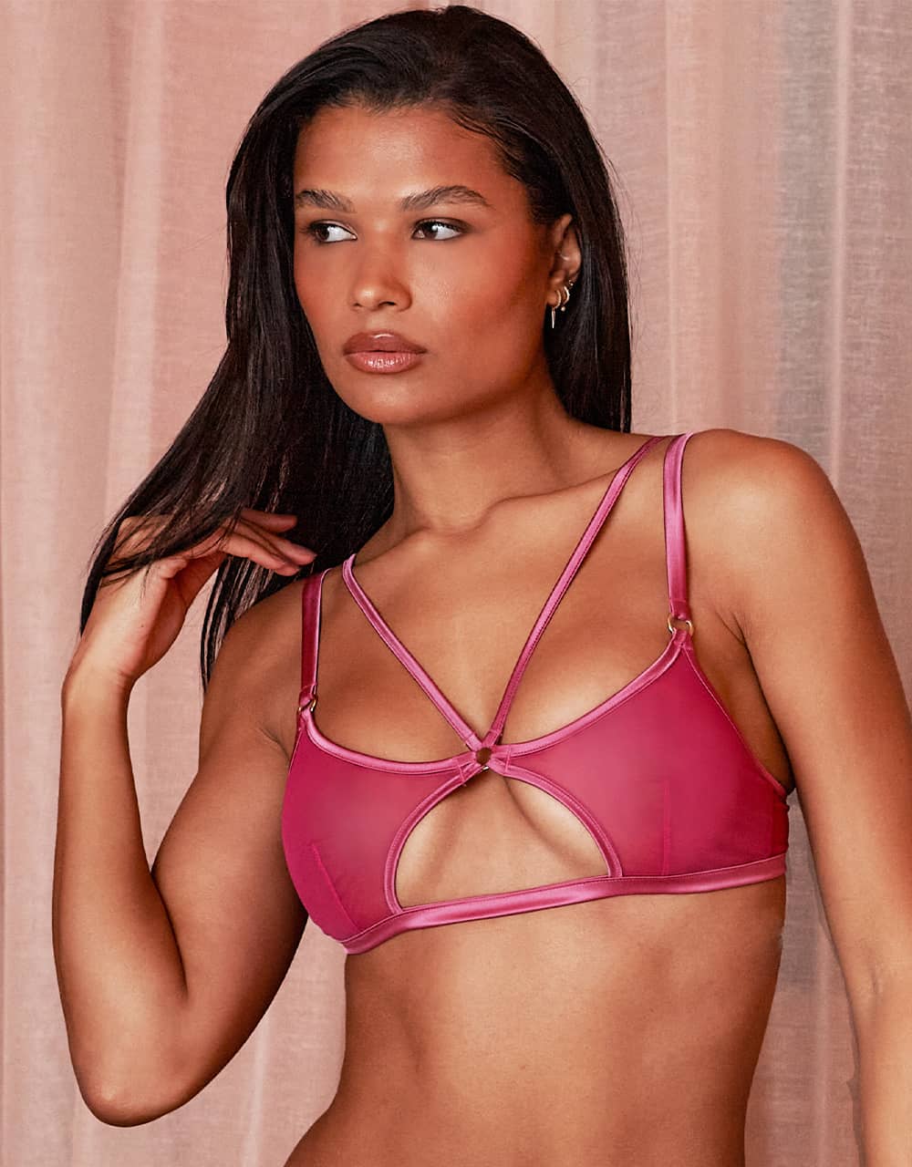  Lola Bralette、mySite、justintrudeaud