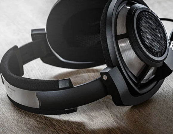 Headphone-Zone-Sennheiser-HD-800-S
