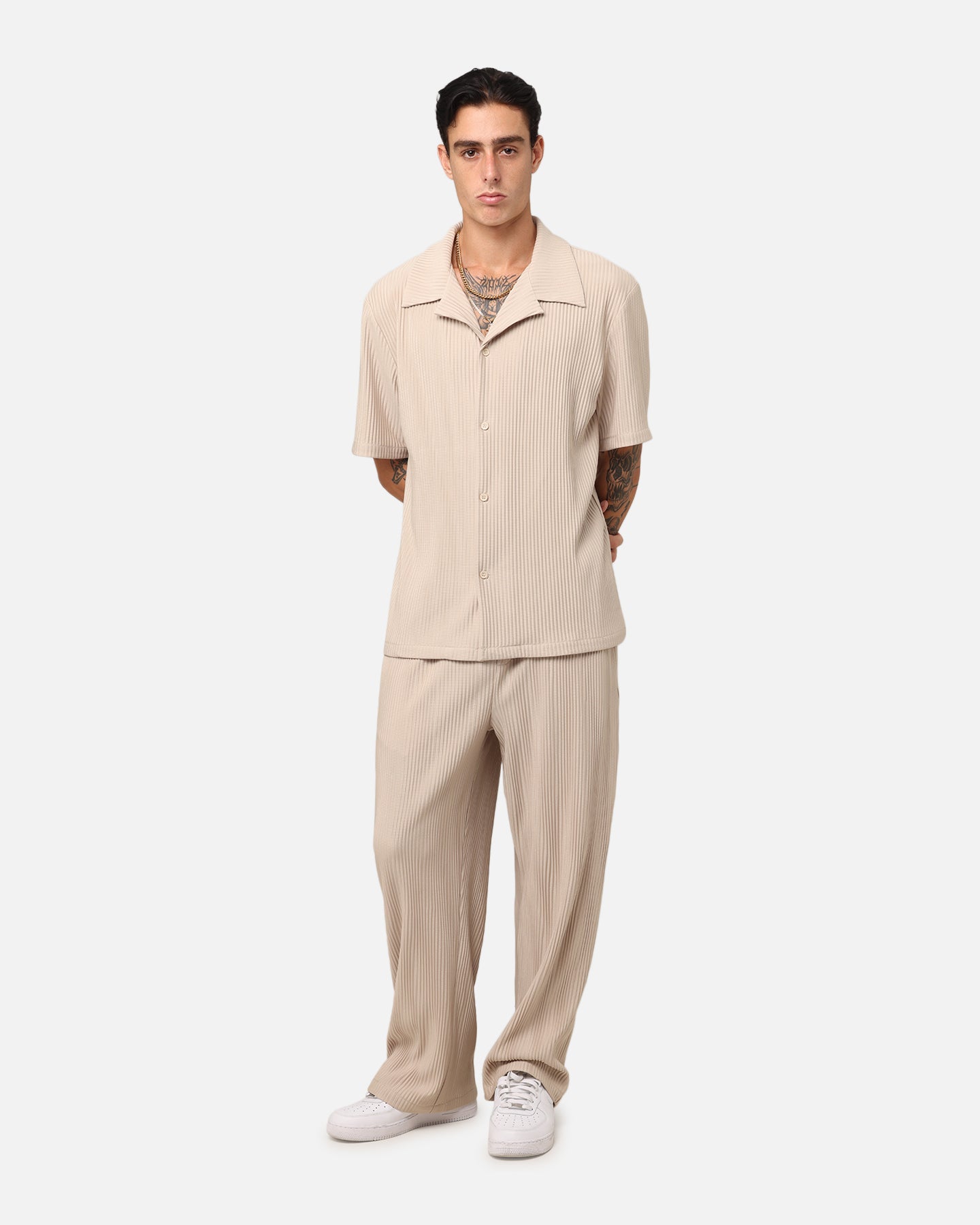 {product_title} - {shop_name}