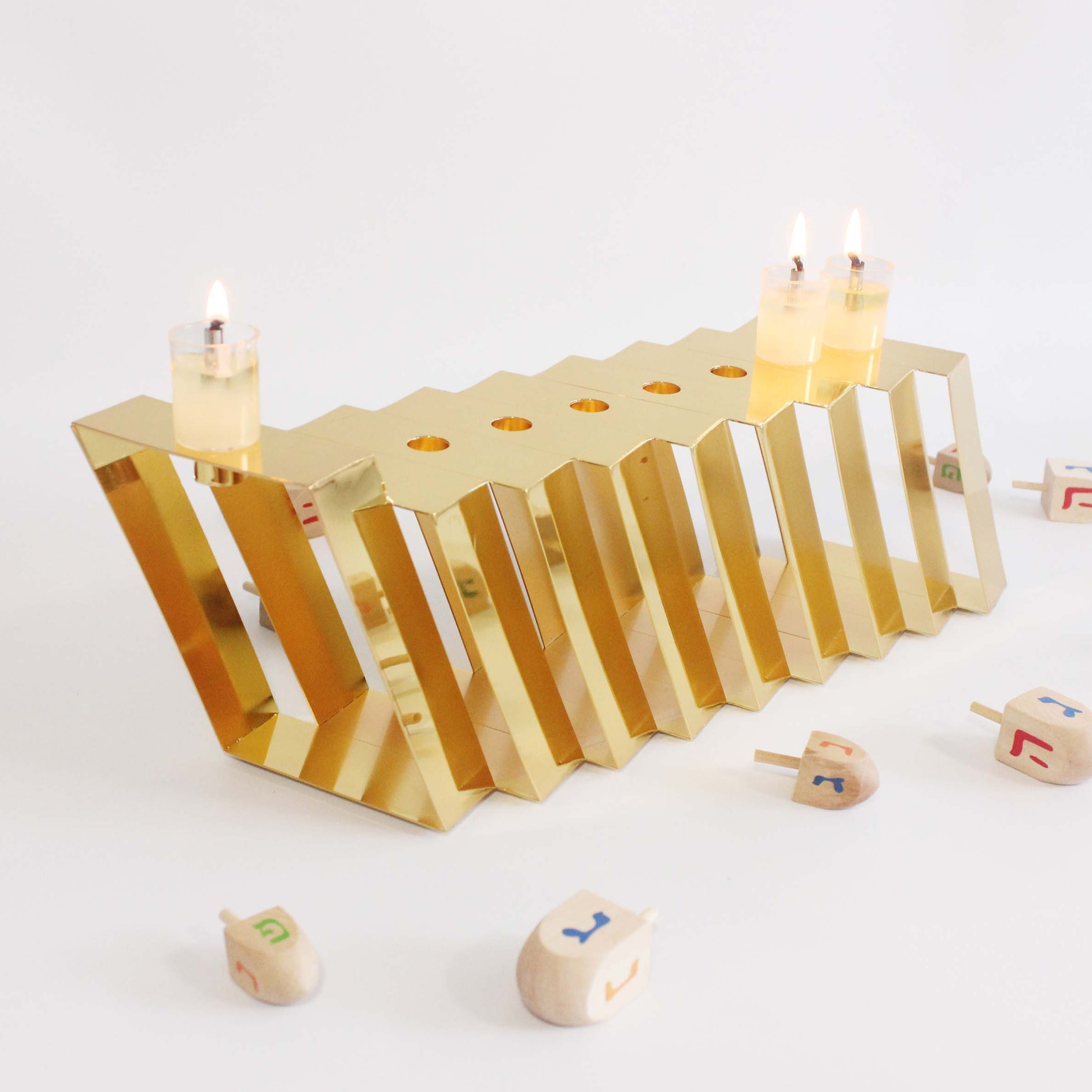 Modern Gold Coated Menorah - Oil or Wax Candles、mySite、topwebapps