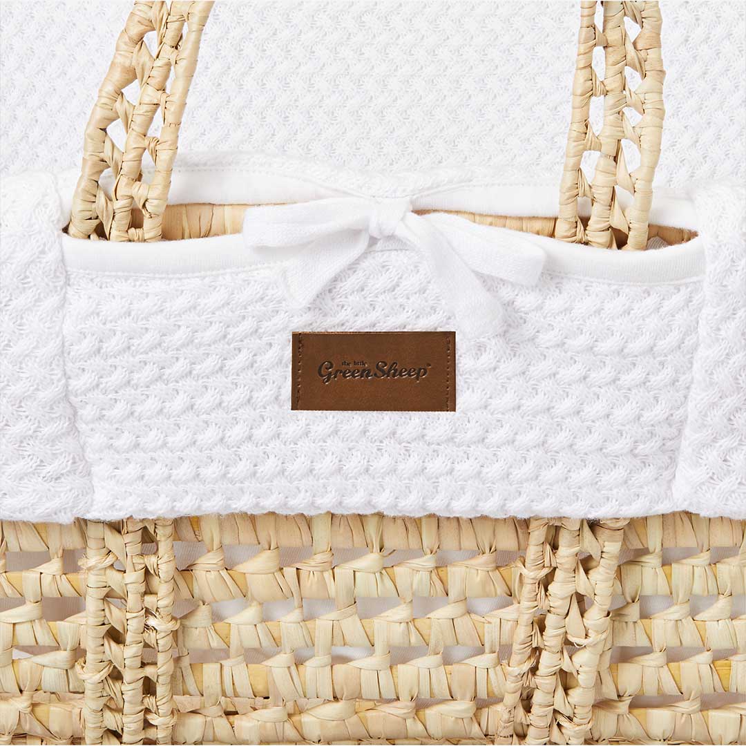  The Little Green Sheep Organic Wheat Knit Moses Basket + Mattress - White、mySite、merchandisen
