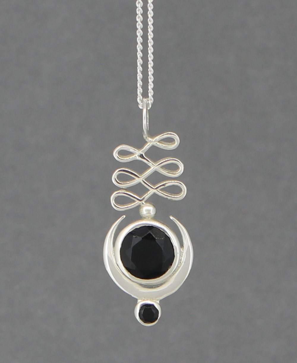 Sterling Silver Unalome Moon Black Onyx Pendant、mySite、topwebapps