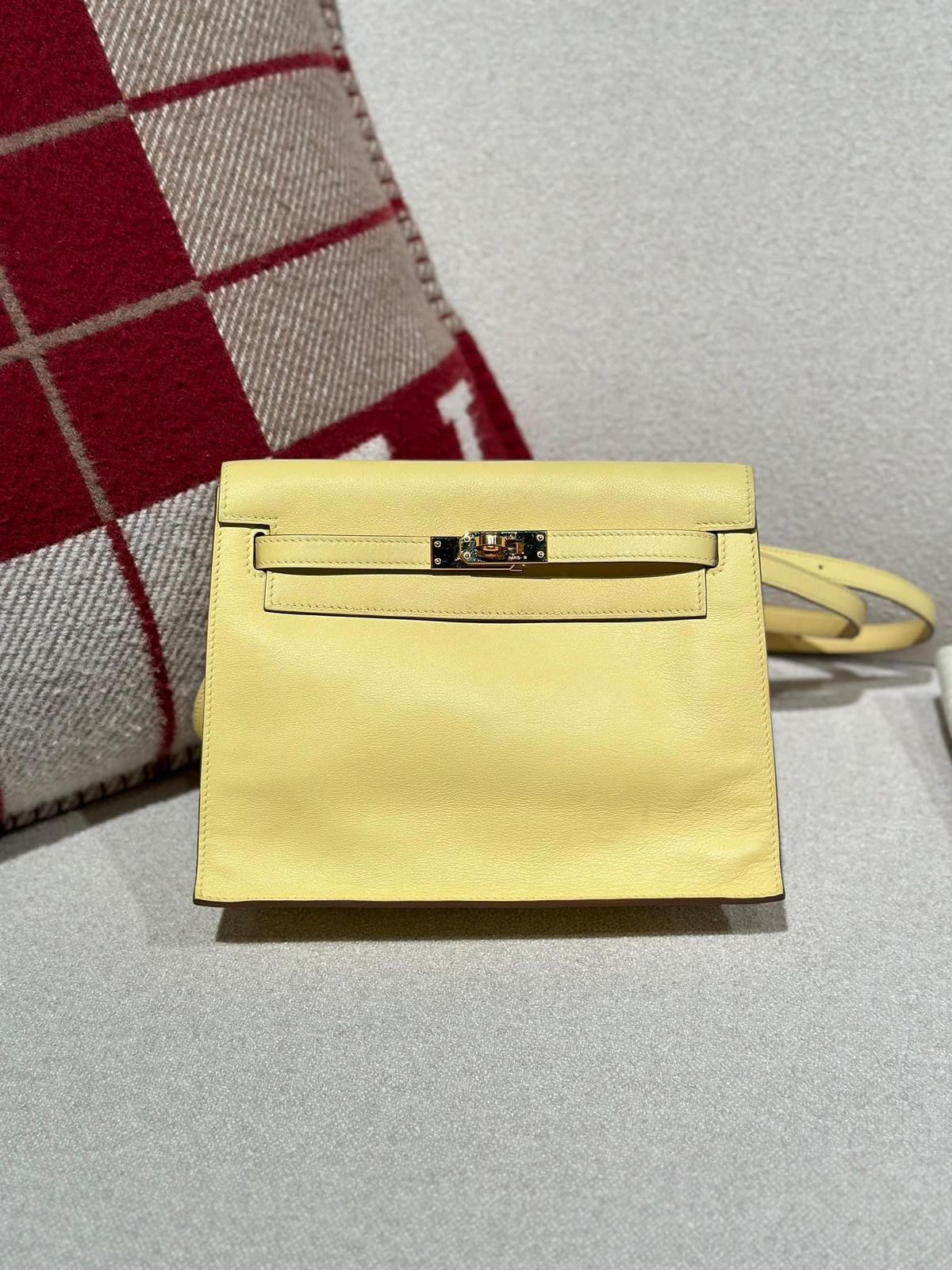 Hermes Kelly Danse Jaune Poussin Ghw Z、mySite、garminoutage.com