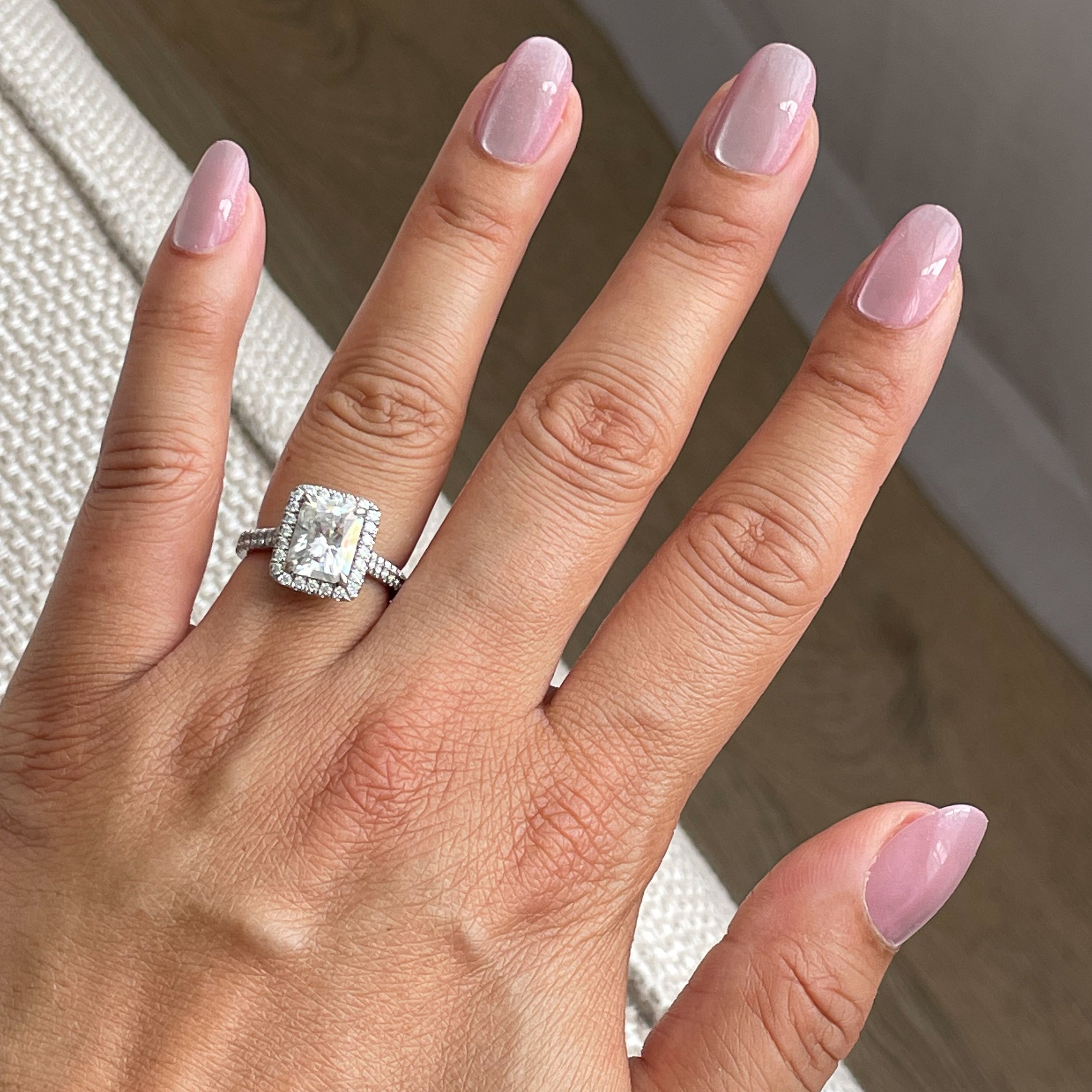 Pink Velvet | Round | Short、mySite、solidvoid