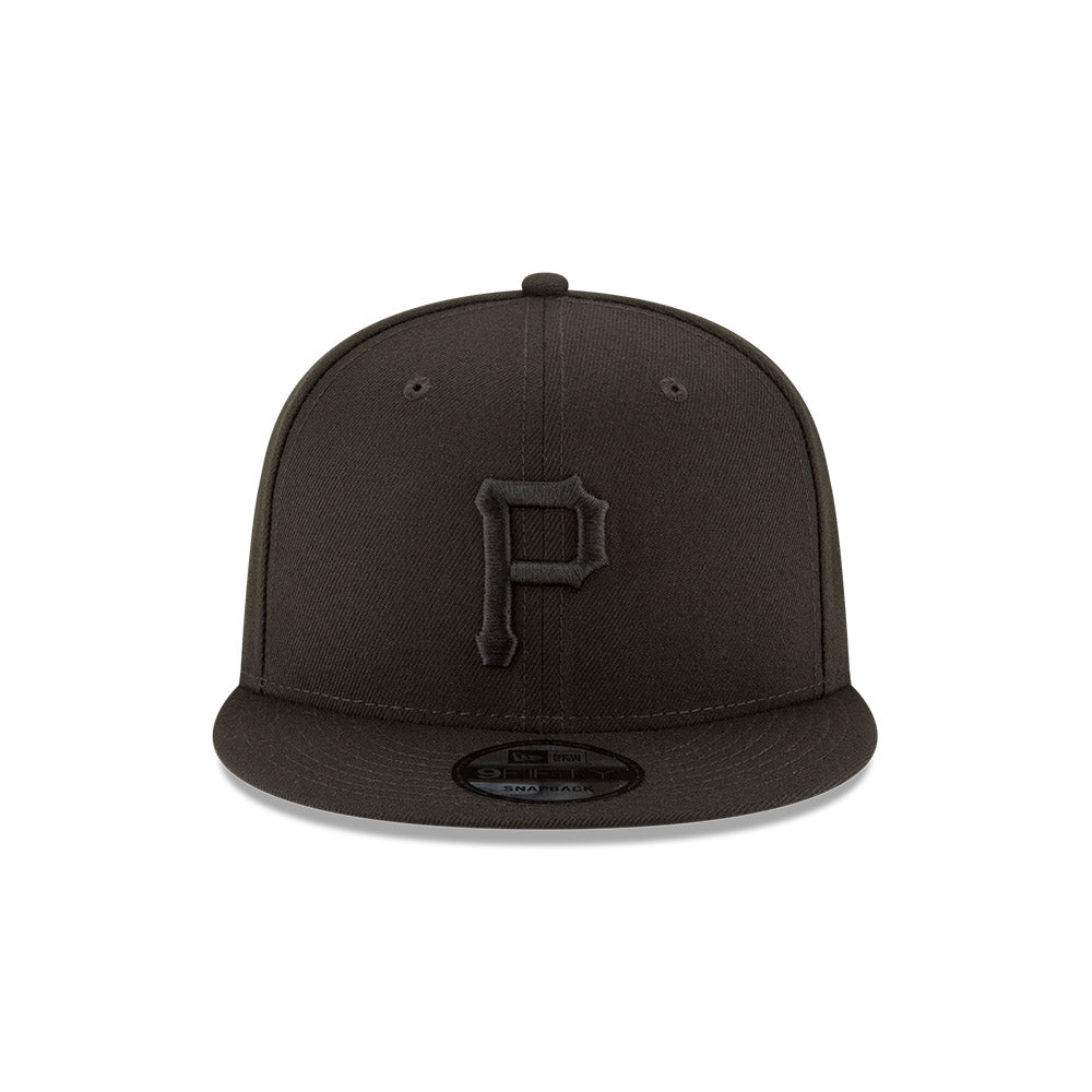 Pittsburgh Pirates New Era Black on Black 9FIFTY Snapback Hat、mySite、vikingsvslions