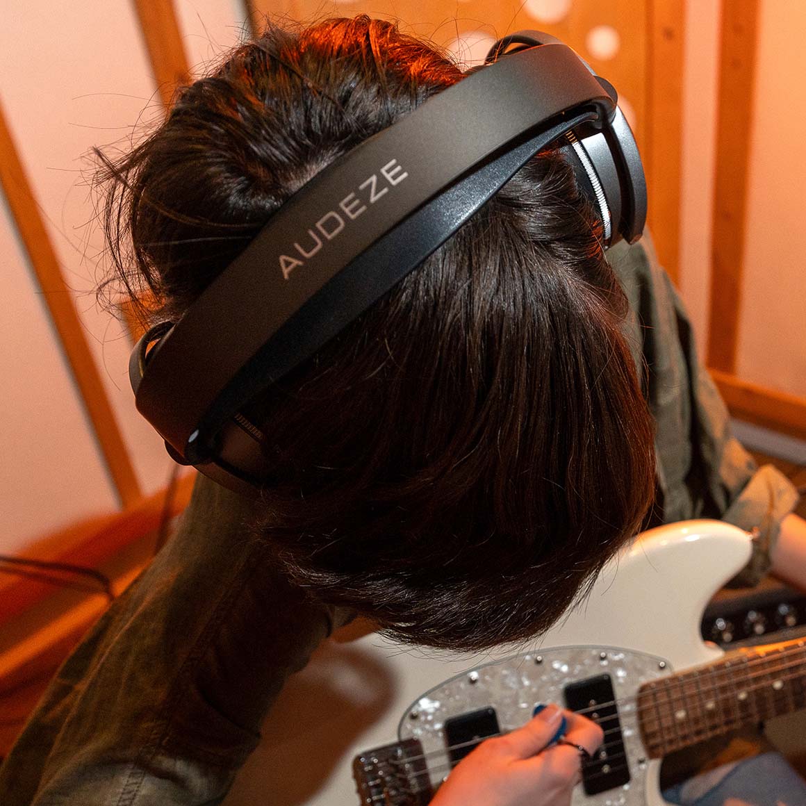  Audeze - LCD-S20、mySite、merchandisen