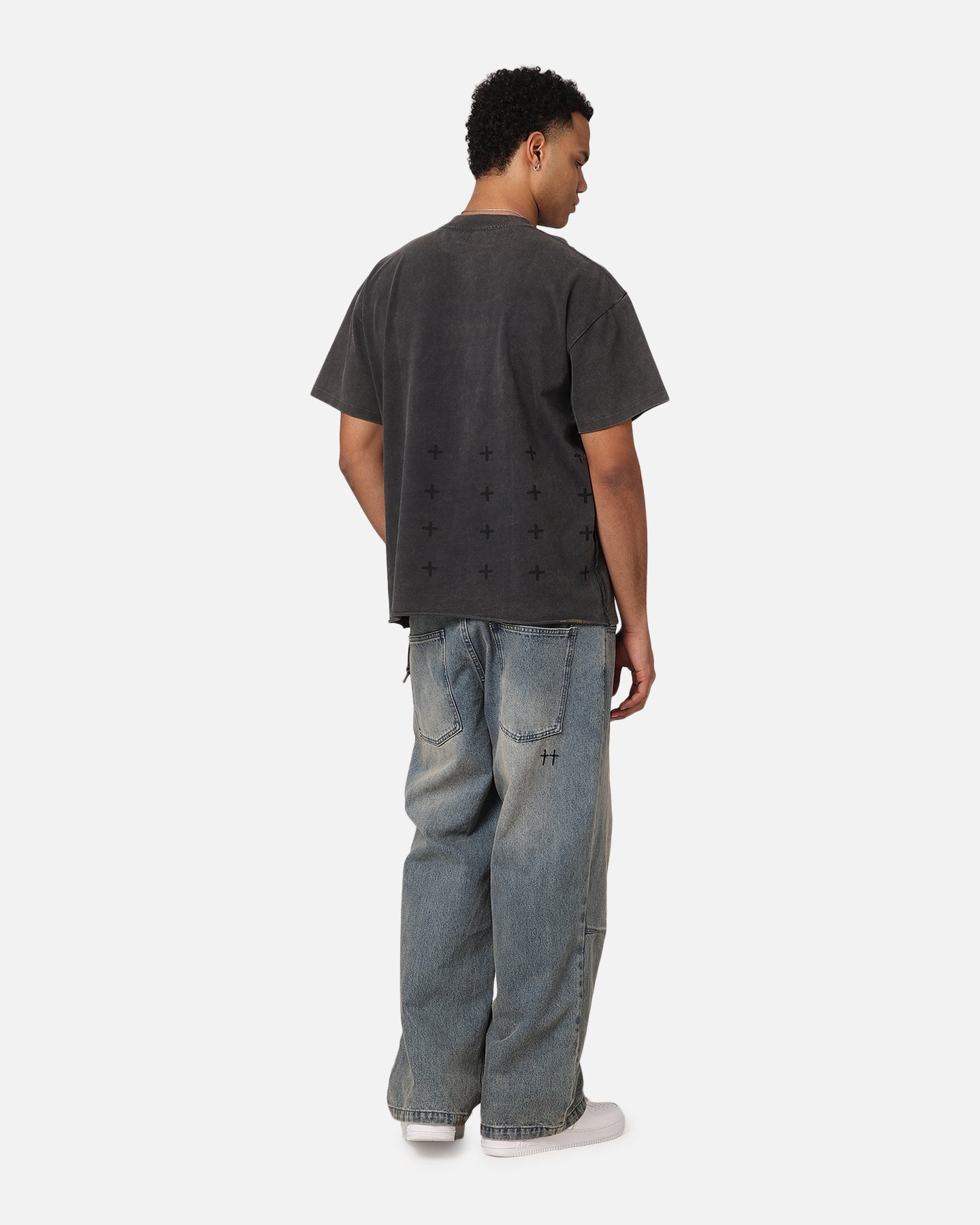 {product_title} - {shop_name}