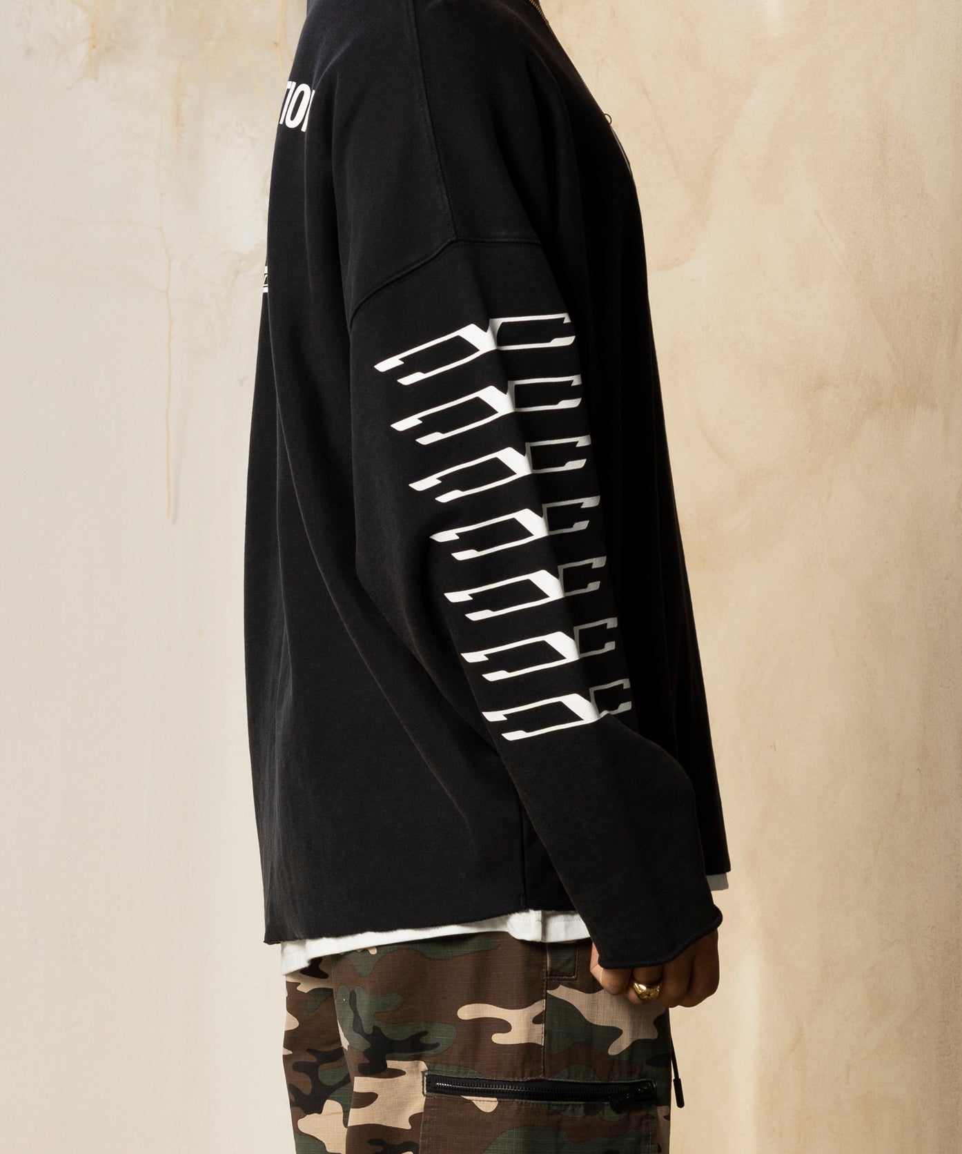 Carre Revolution Cut Off Oversized Crewneck Washed Black、mySite、zt4zffjzw