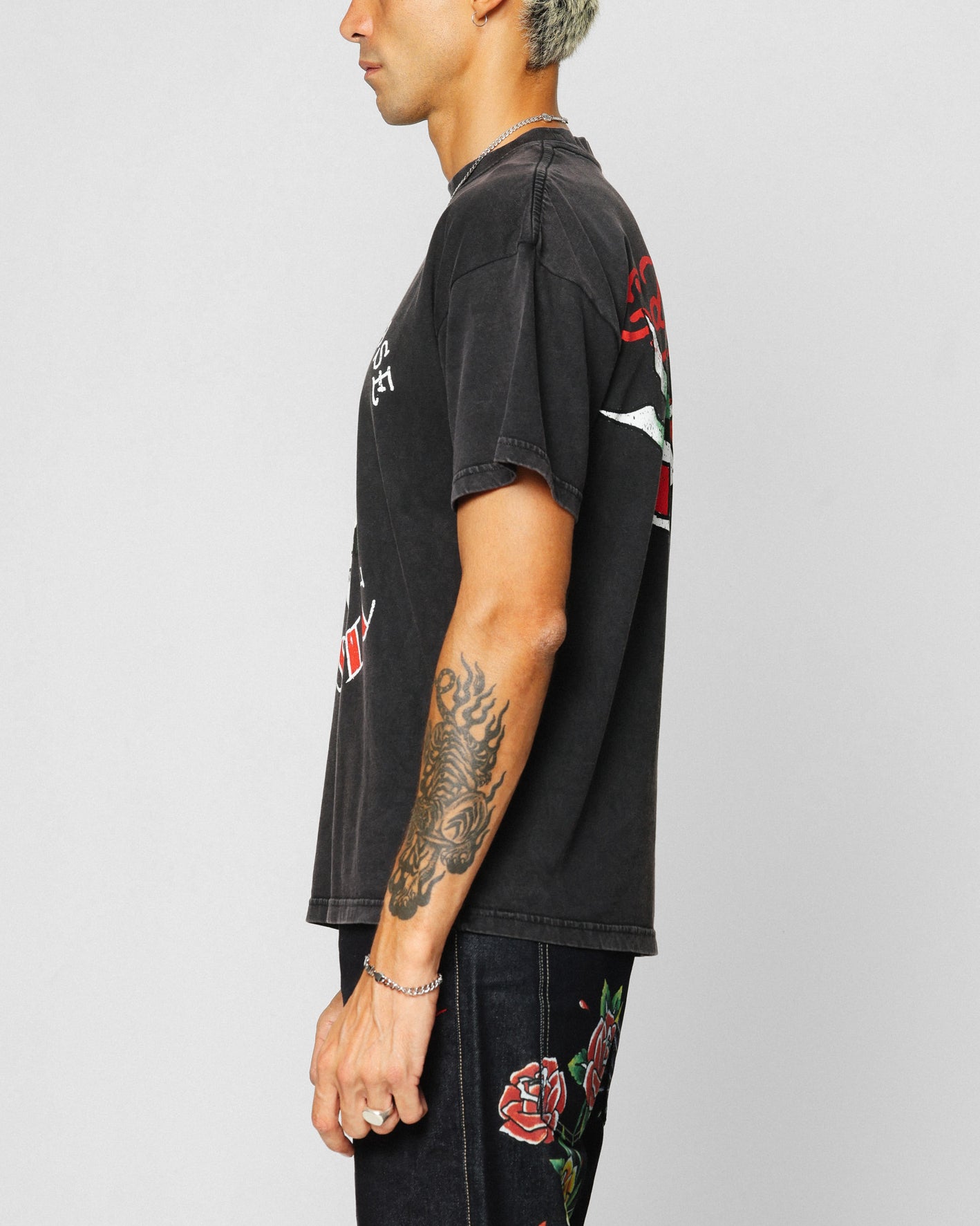 {product_title} - {shop_name}