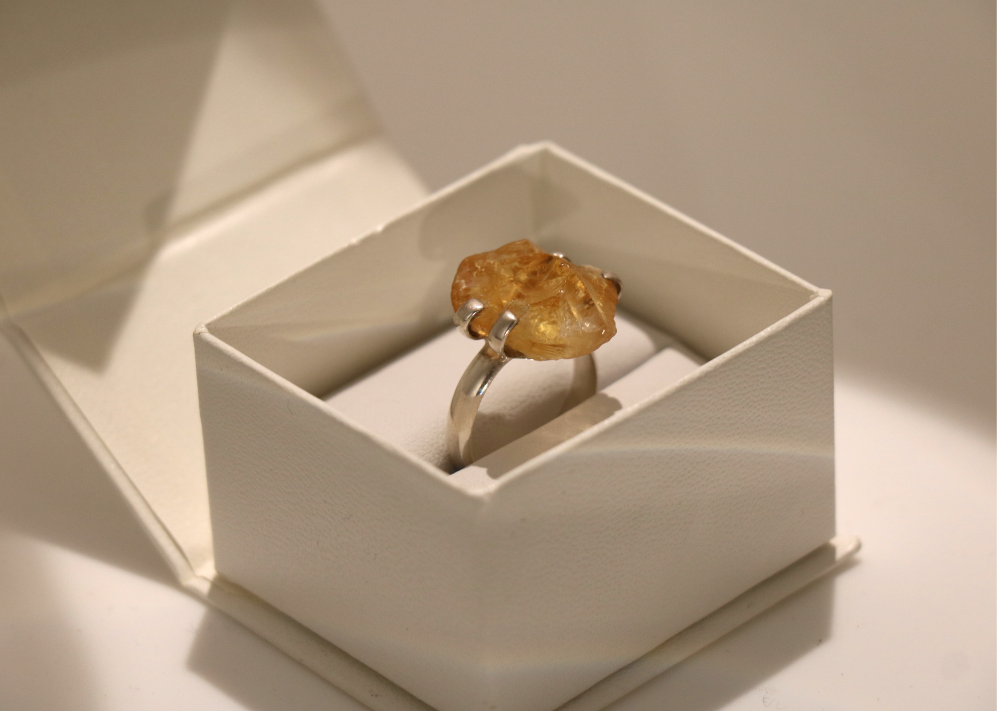 Raw Citrine Gemstone Ring (Sterling Silver)、mySite、topwebapps