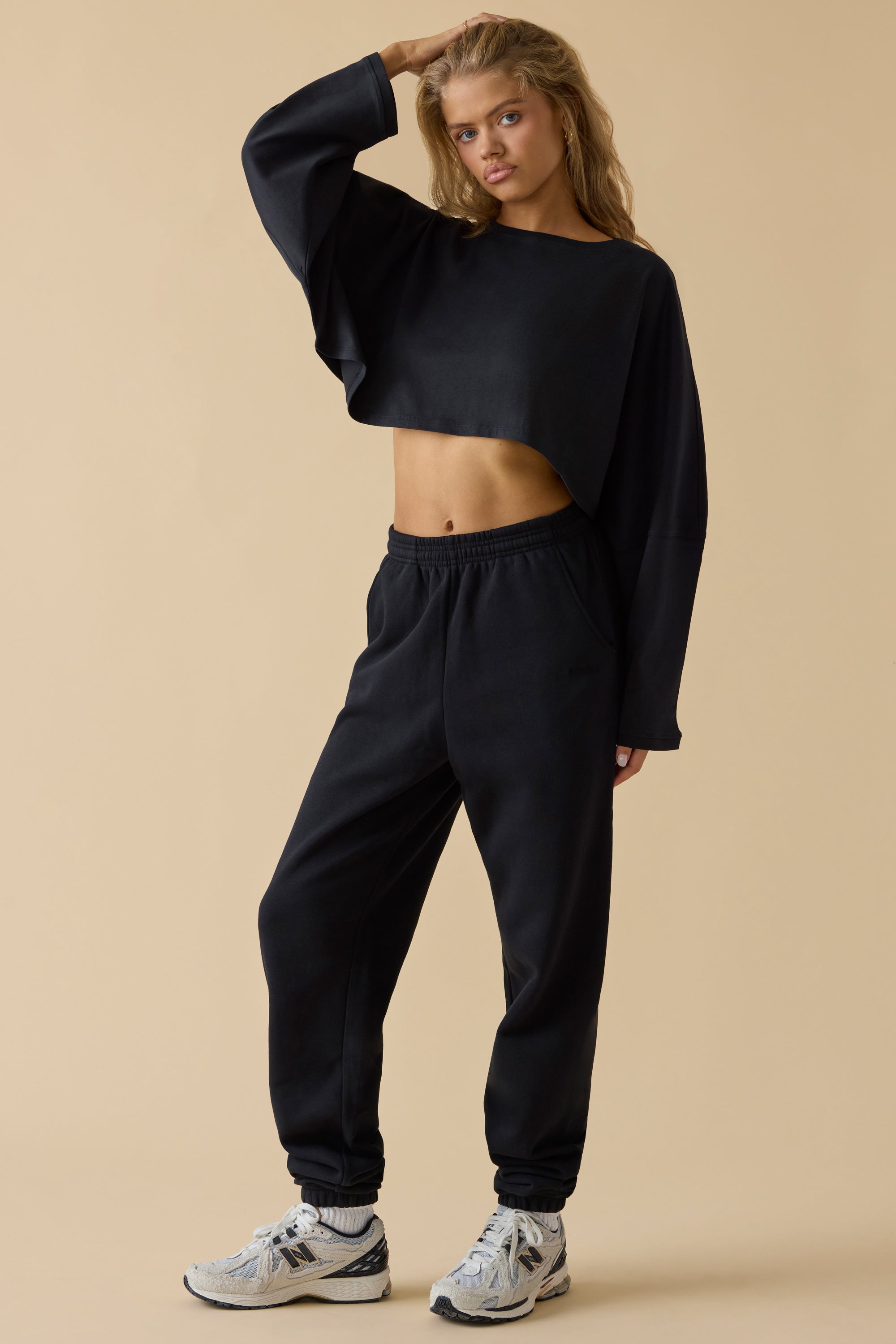 Oversized Long Sleeve Crop Top in Black、mySite、solidvoid