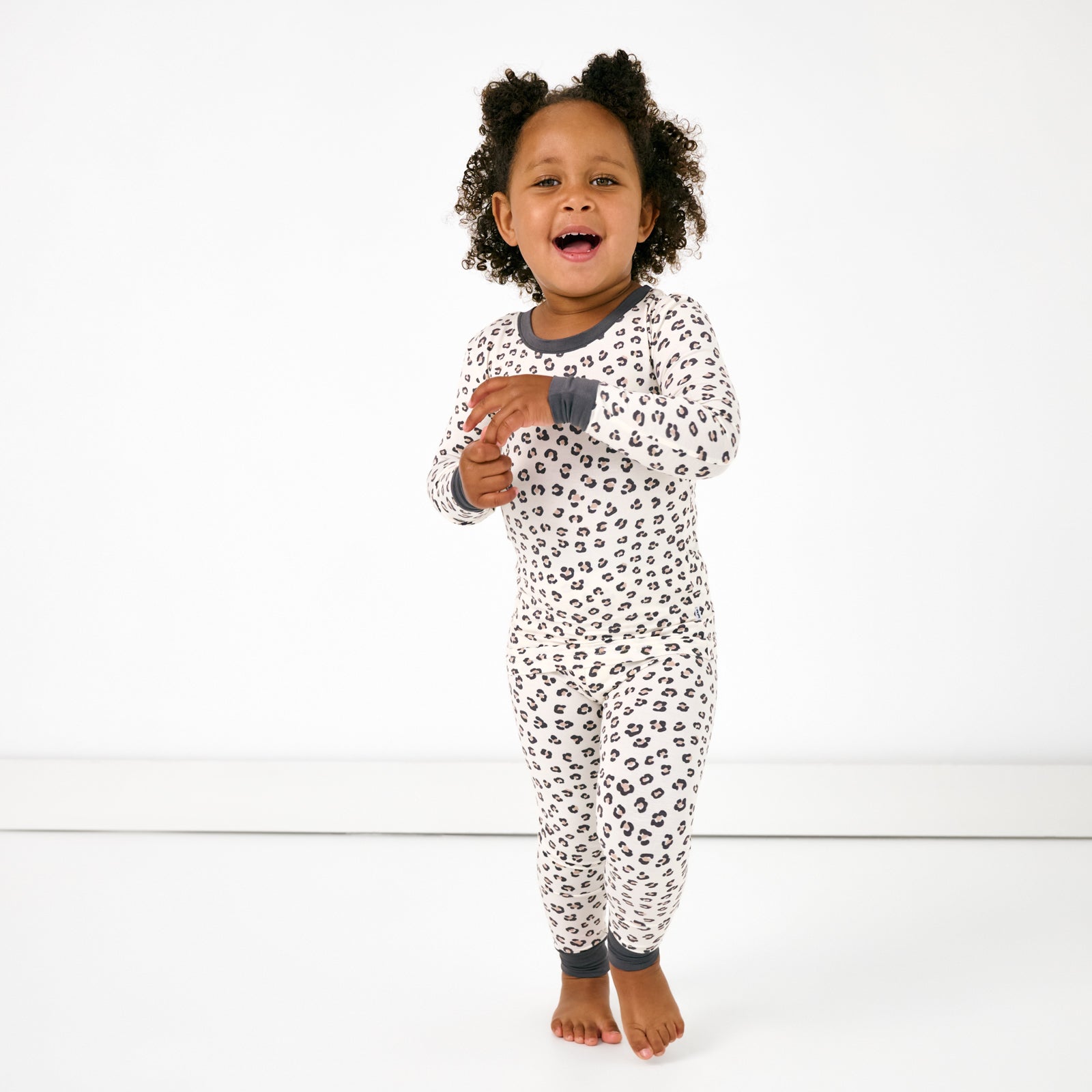 Luxe Leopard Two-Piece Pajama Set、mySite、g9winljtr