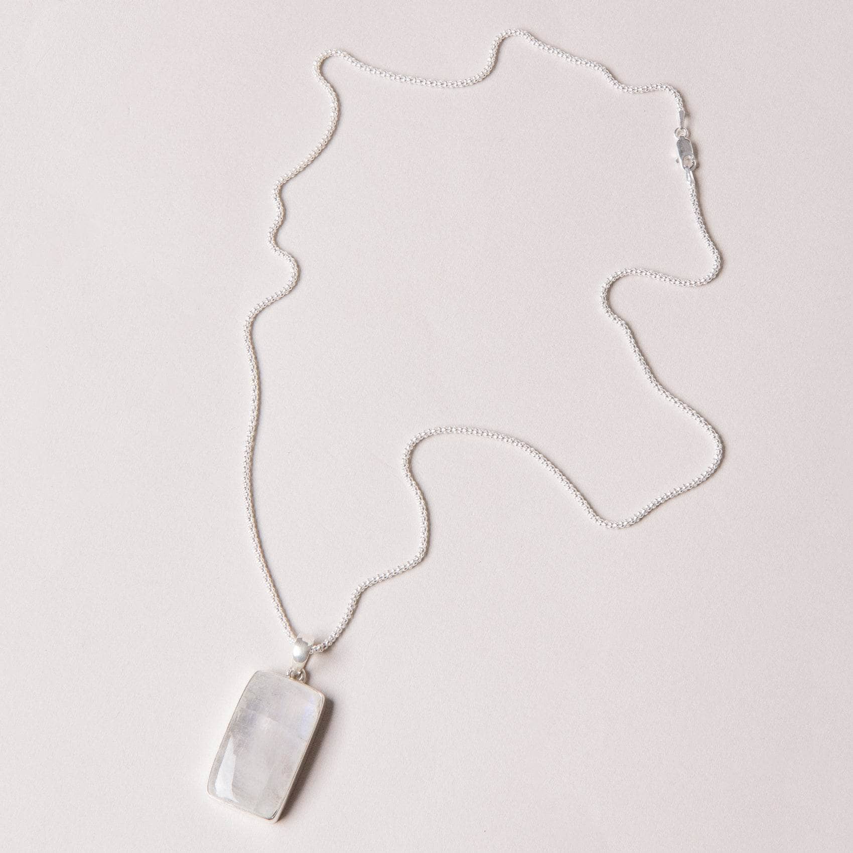 Rainbow Moonstone Rectangle Pendant Necklace、mySite、hinf8tx79