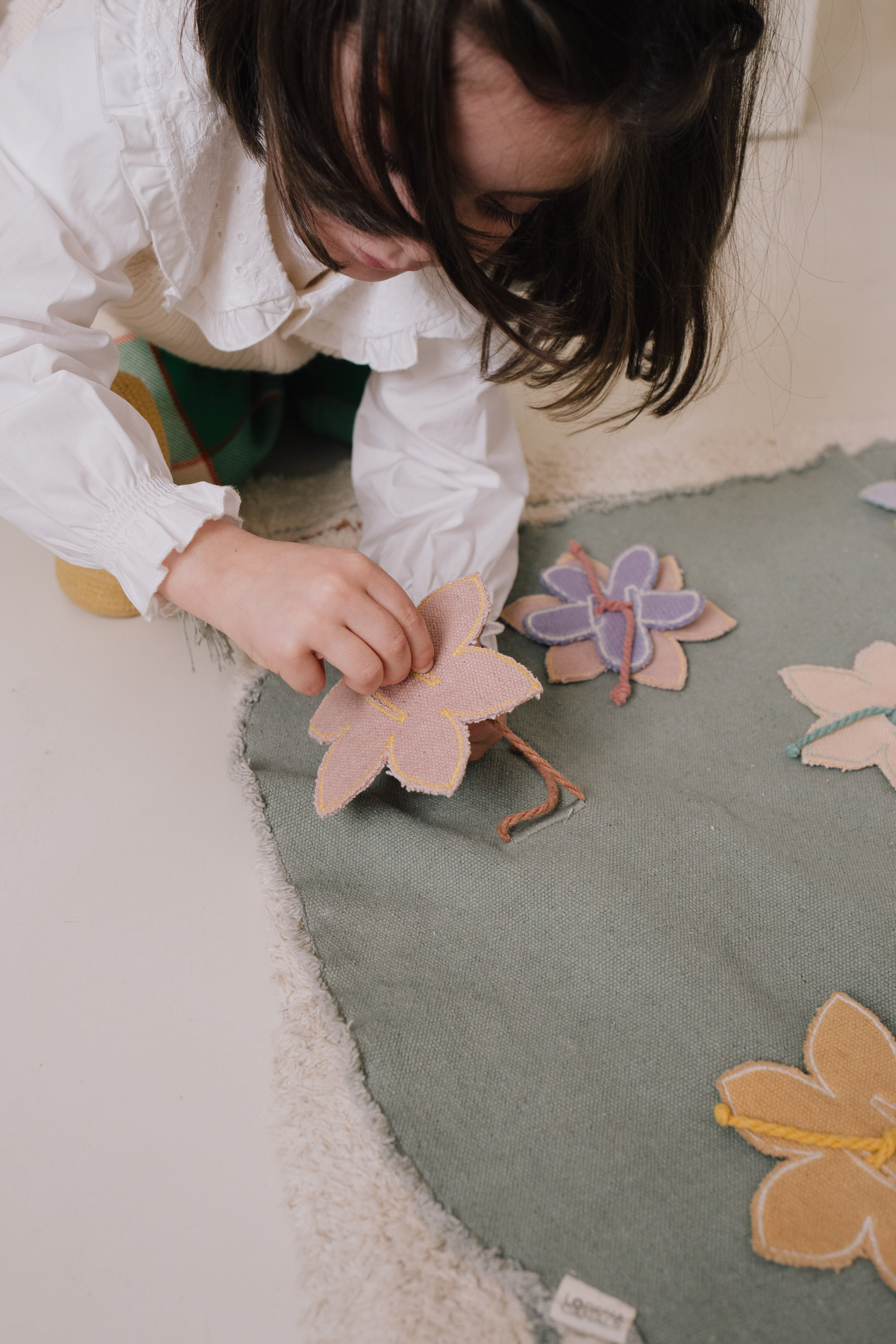 SMALL WORLD GREEN TOY FLOWER GARDEN、mySite、gigharbornorthrealestate