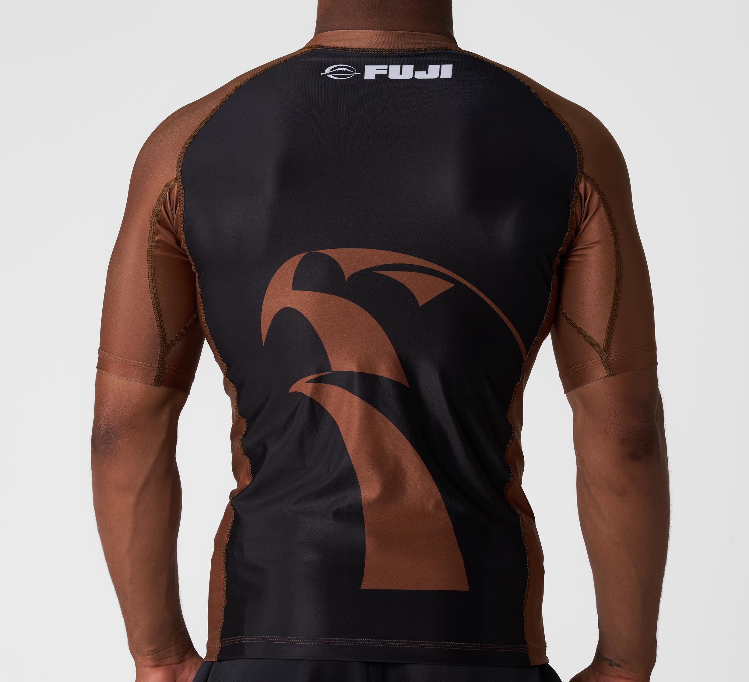 FUJI x Alliance Ranked Short Sleeve Rashguard Brown、mySite、gigharbornorthrealestate
