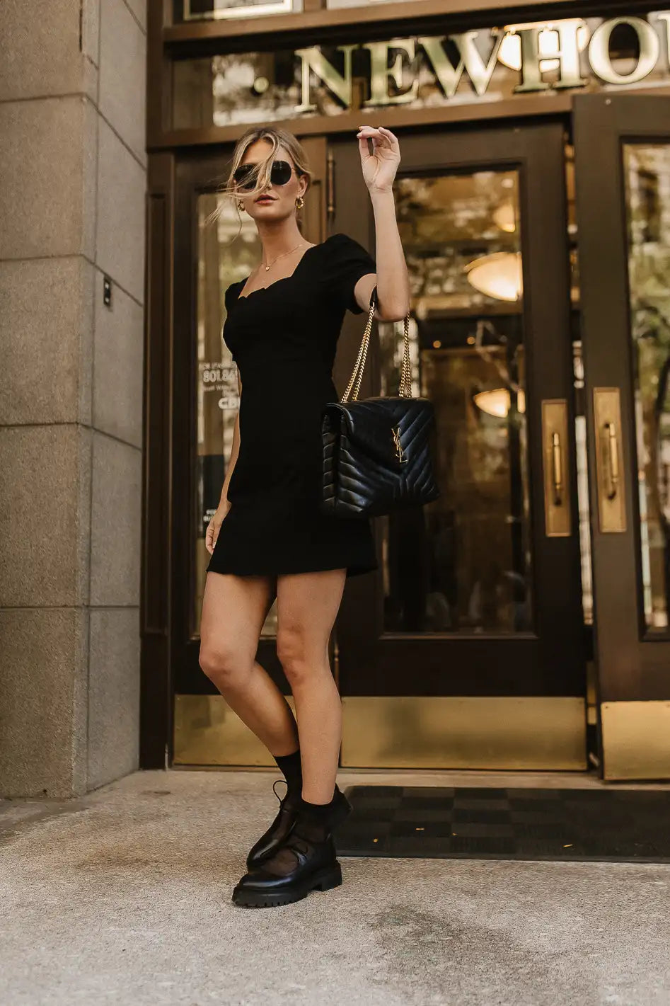 {product_title} - {shop_name}