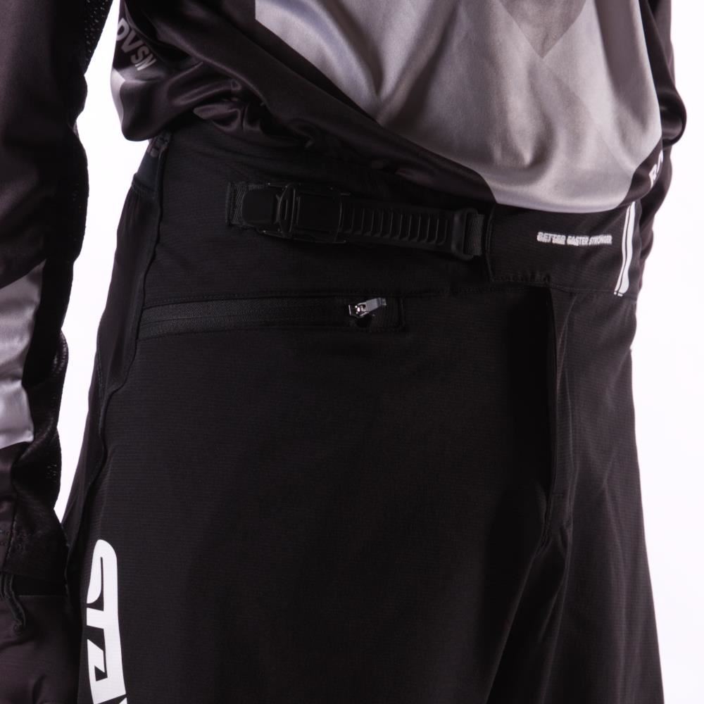  Stay Strong V2 Race Shorts - Black/White、mySite、merchandisen