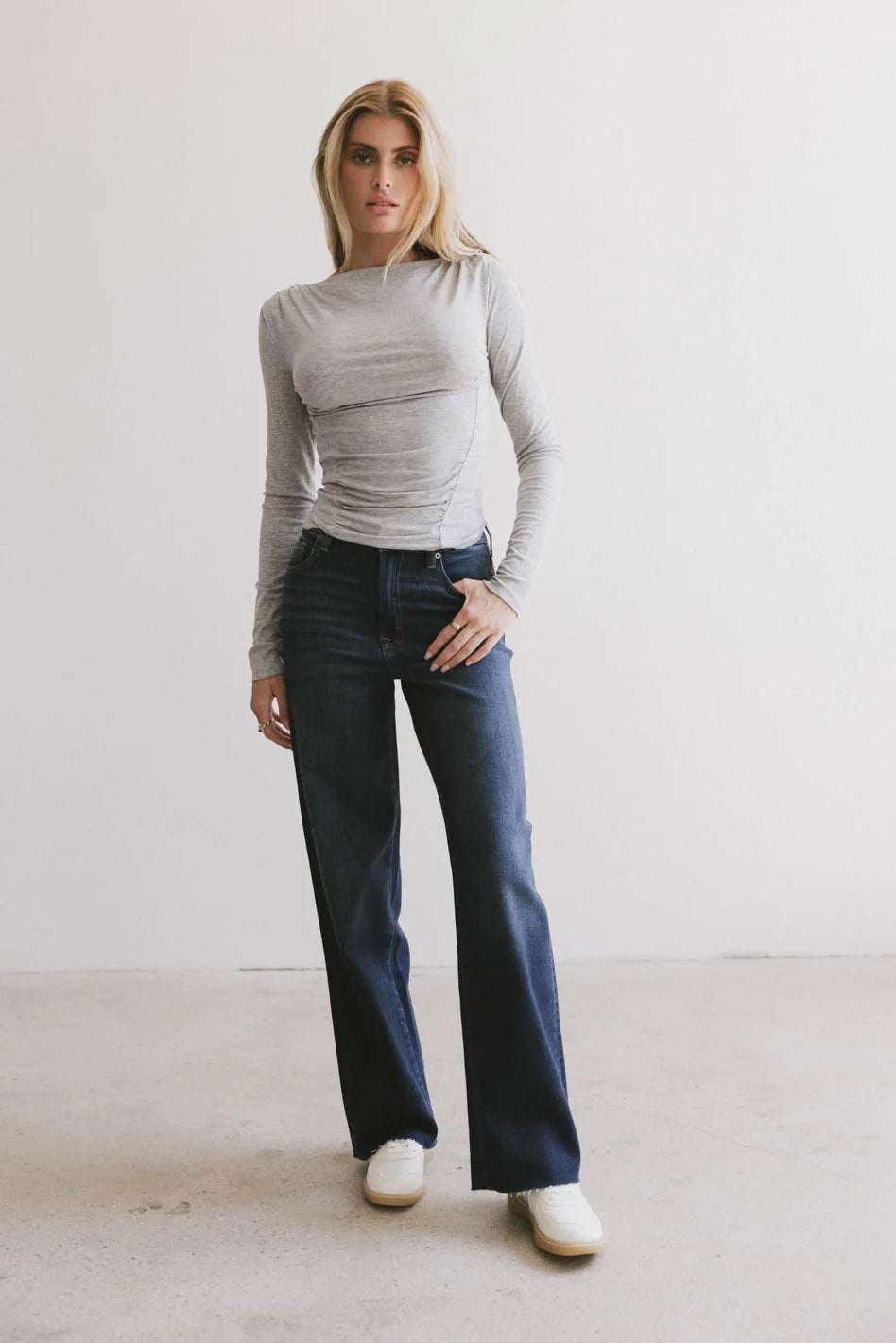 {product_title} - {shop_name}