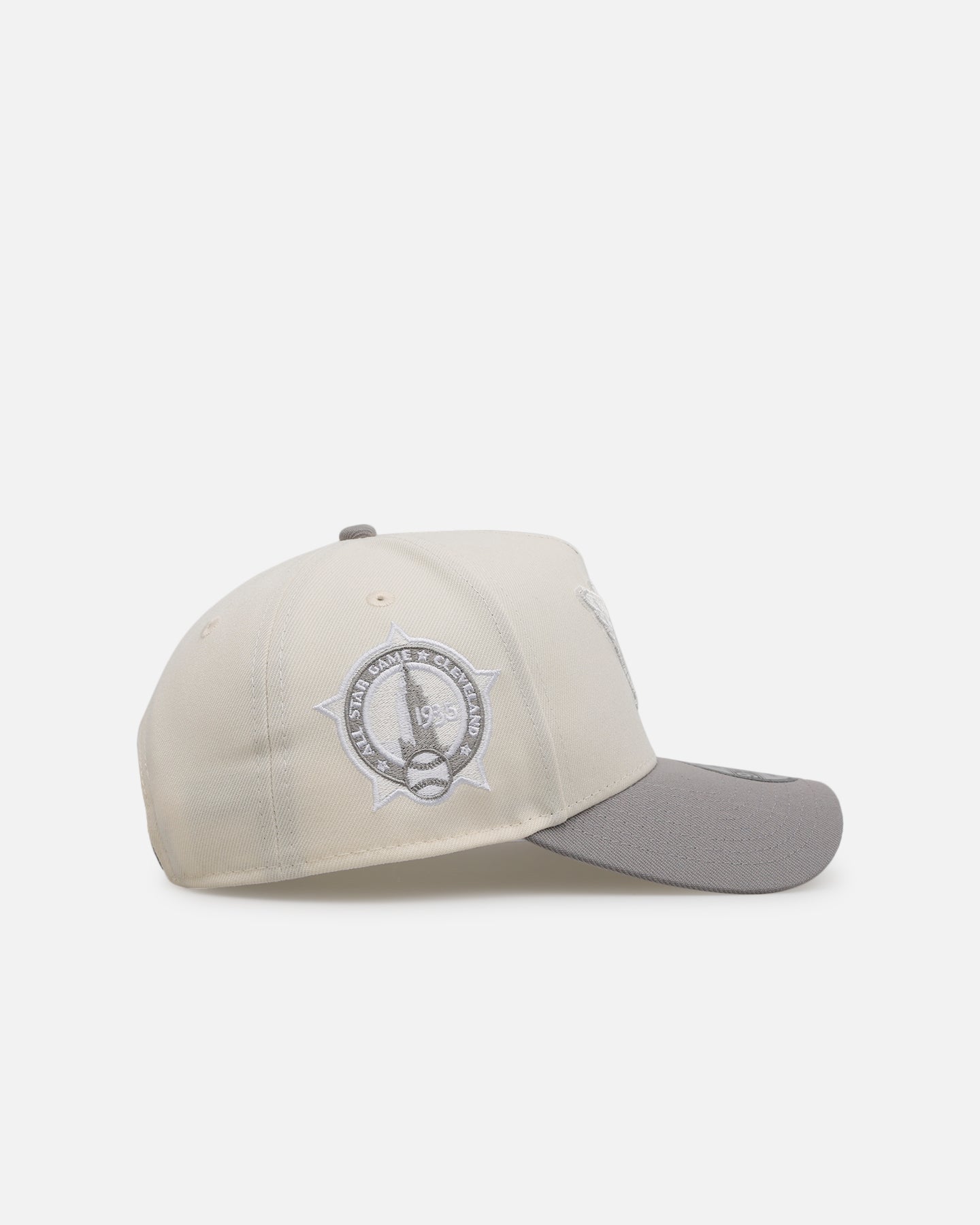 New Era Cleveland Guardians 'Too Clean' 9FORTY A-Frame Snapback Chrome、mySite、zt4zffjzw