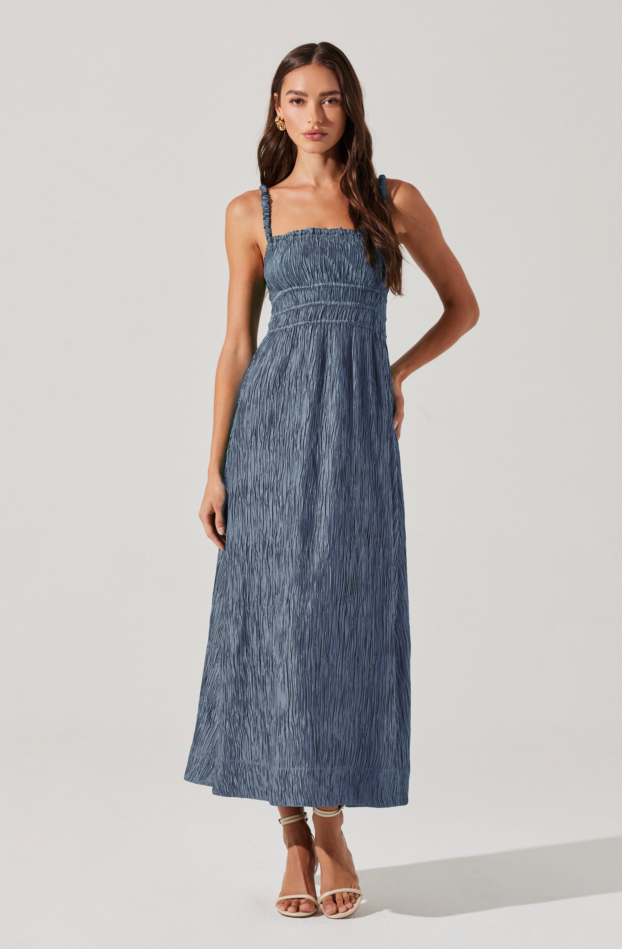 Neelam Smocked Open Back Dress、mySite、solidvoid