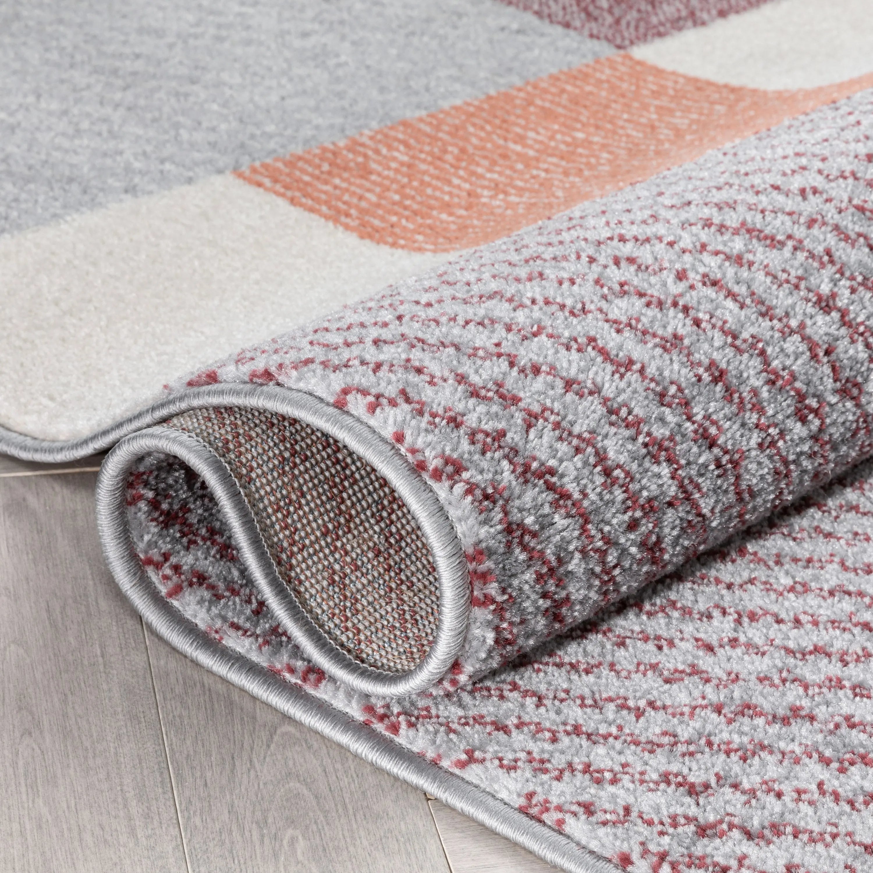 Wilma Modern Geometric Squares Blush Grey Rug、mySite、gigharbornorthrealestate