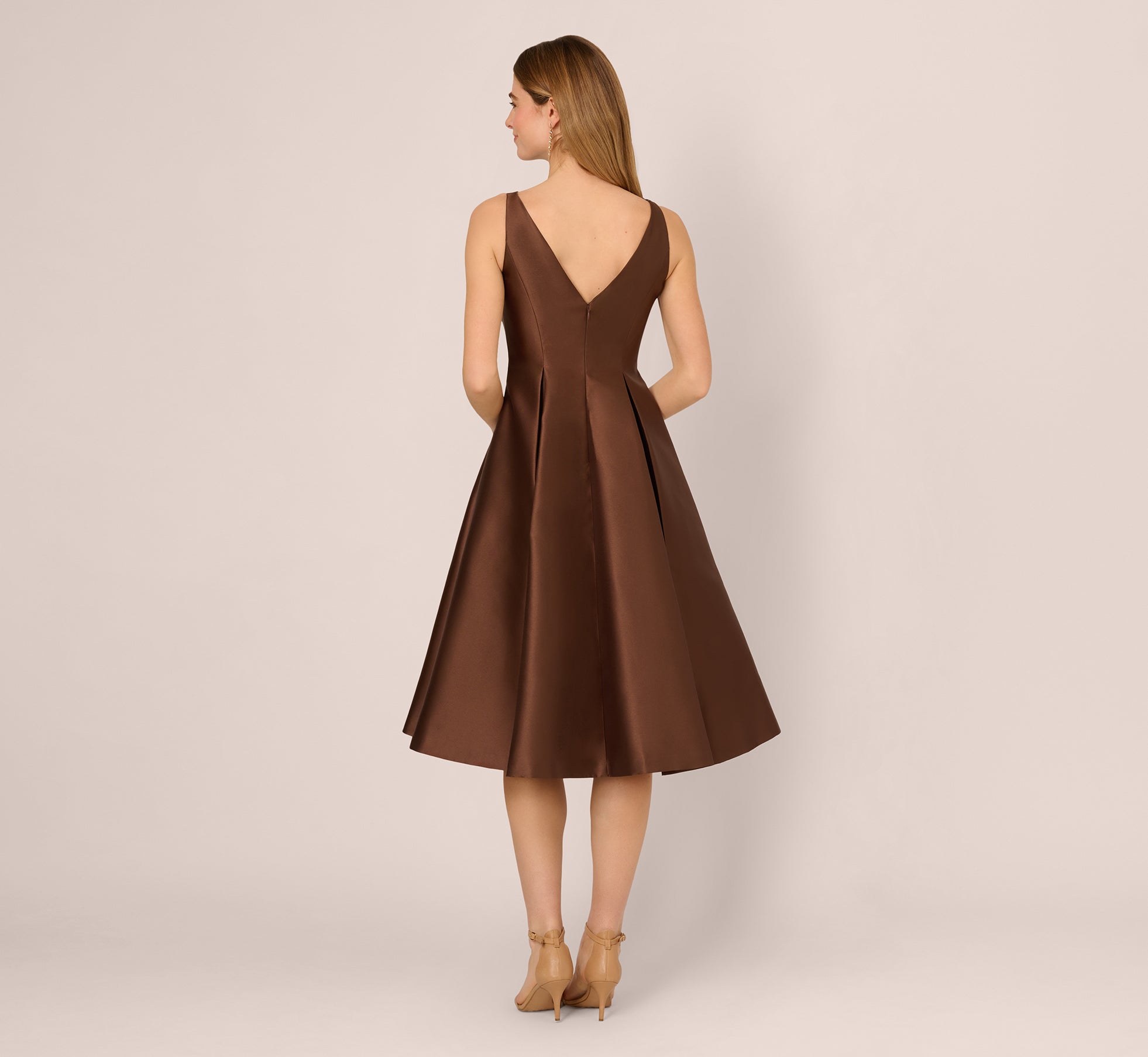 Sleeveless Mikado Fit And Flare Midi Dress With V-Back In Espresso、mySite、solidvoid