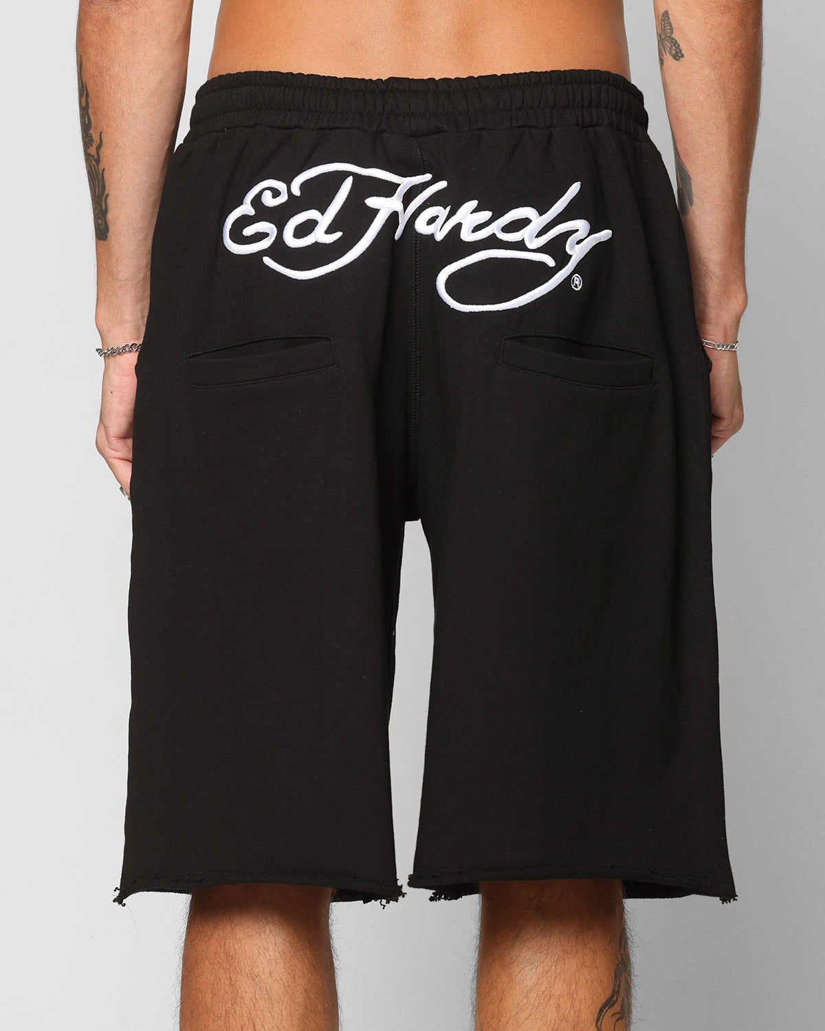 {product_title} - {shop_name}