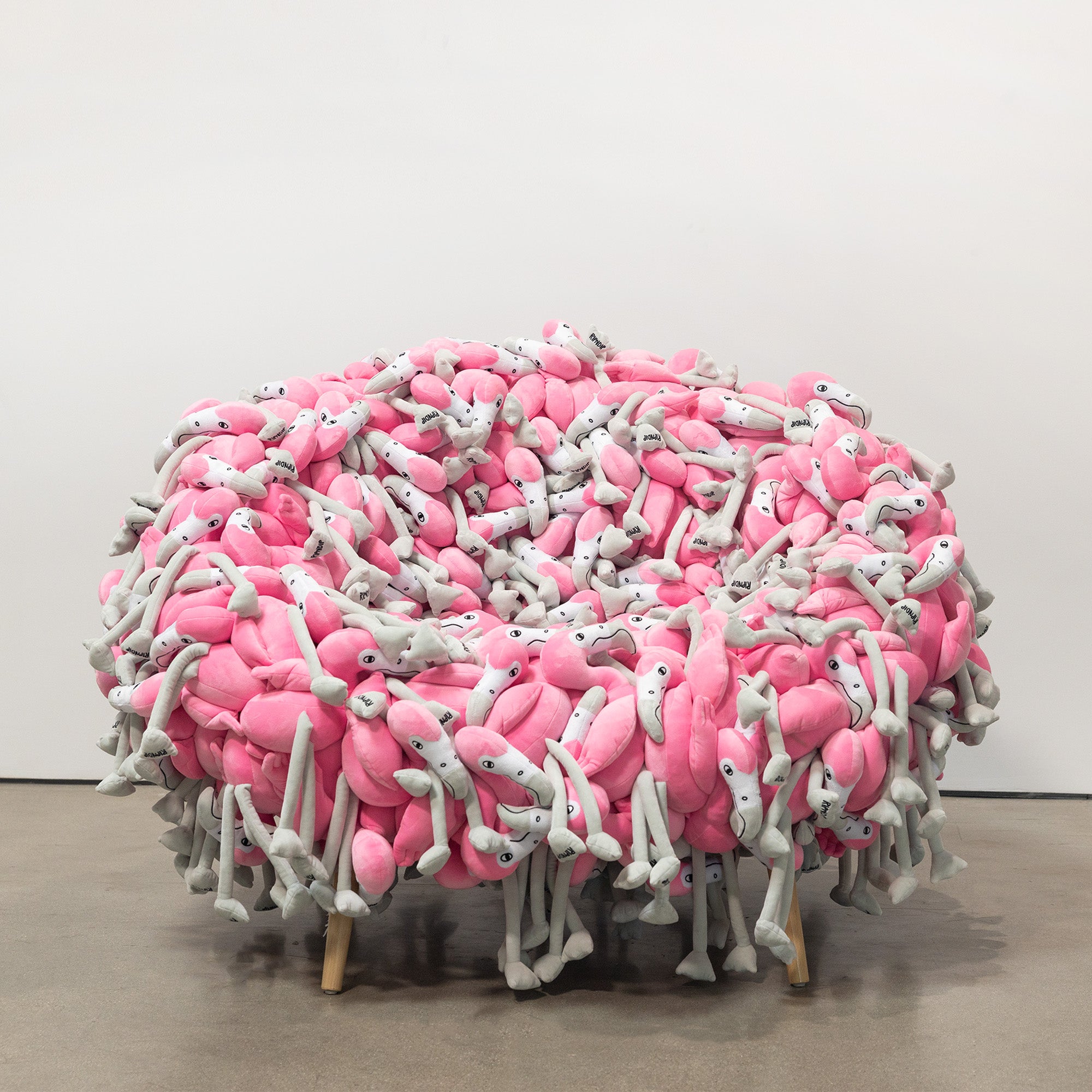  Flamingo Plush Chair、mySite、merchandisen