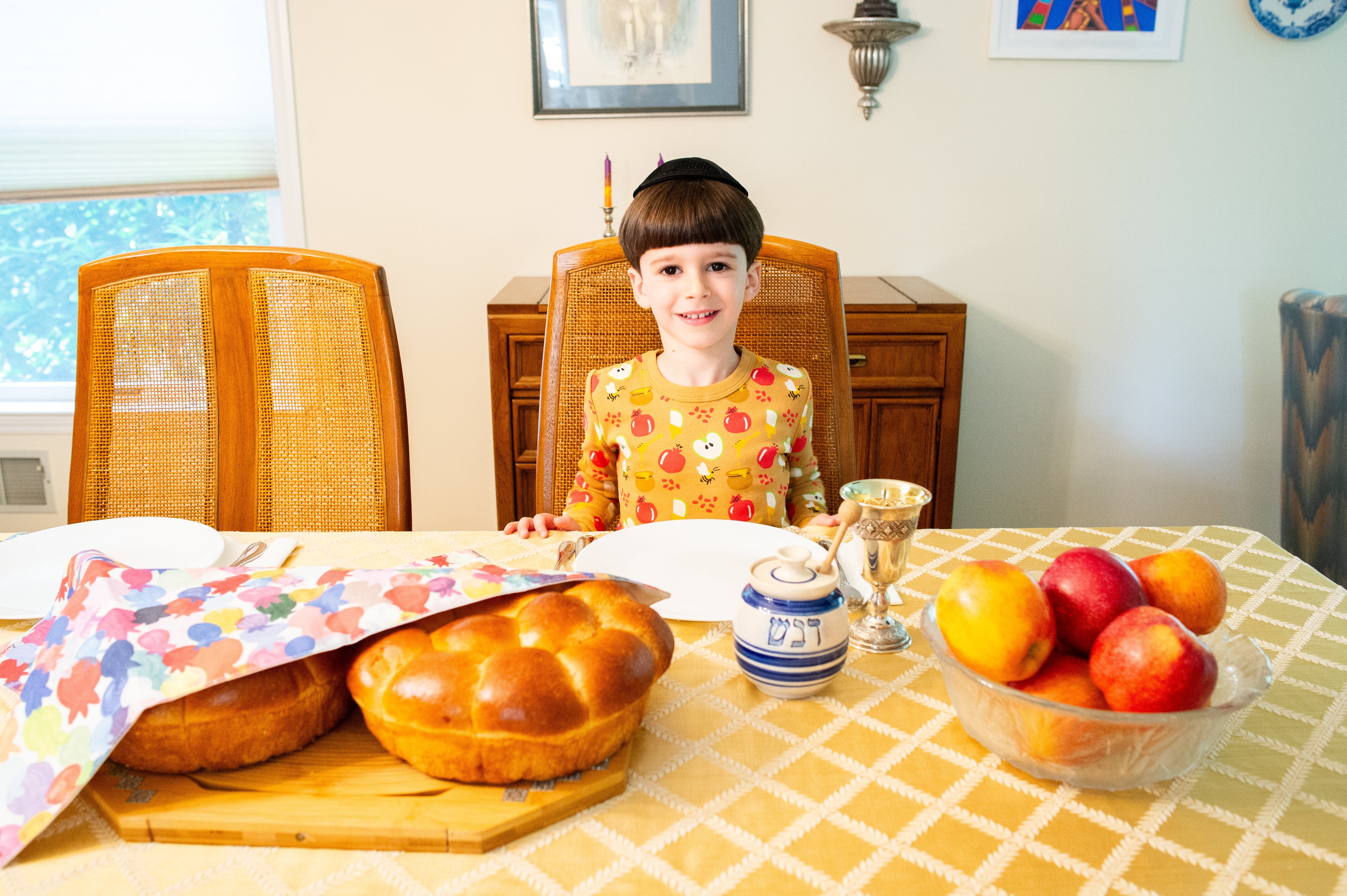 Kids Rosh Hashanah Apples & Honey Pajamas - (Unisex Sizes 2T - 12)、mySite、topwebapps
