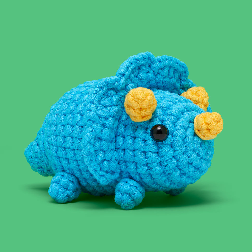 Oscar the Triceratops Crochet Kit、mySite、lovesweatpilates