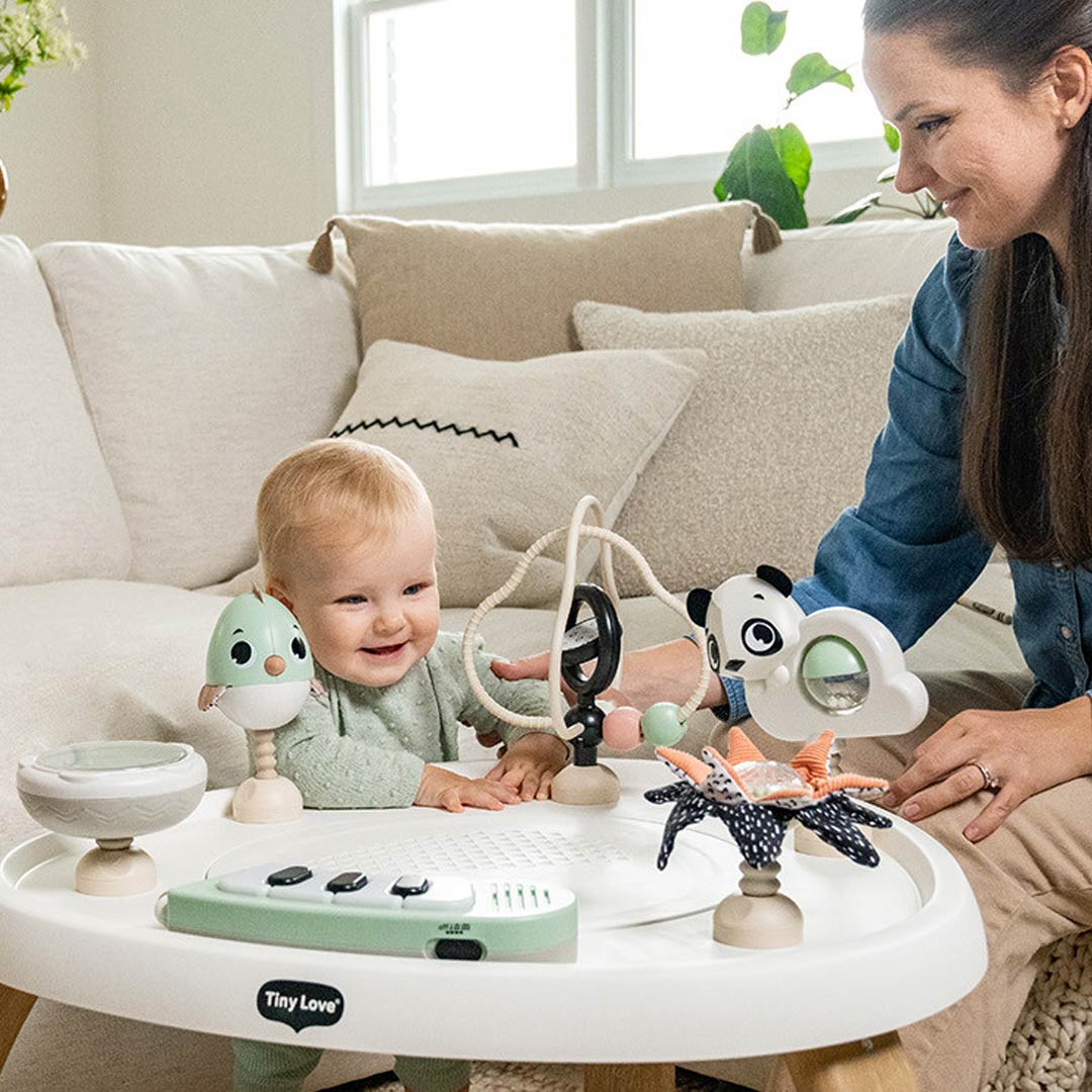  Outlet - Tiny Love Stationary Activity Center - Black & White、mySite、merchandisen