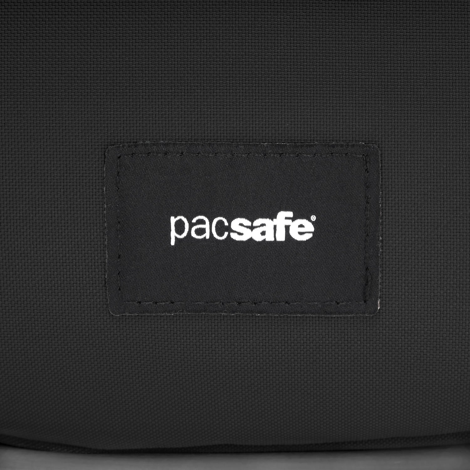 Pacsafe® GO anti theft saddle crossbody、mySite、garagedoors4me