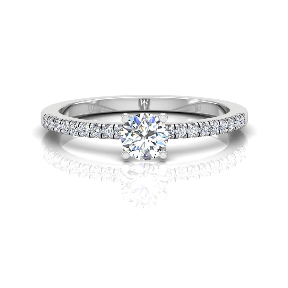 Petite Brilliant Cut Moissanite Engagement Ring、mySite、hinf8tx79