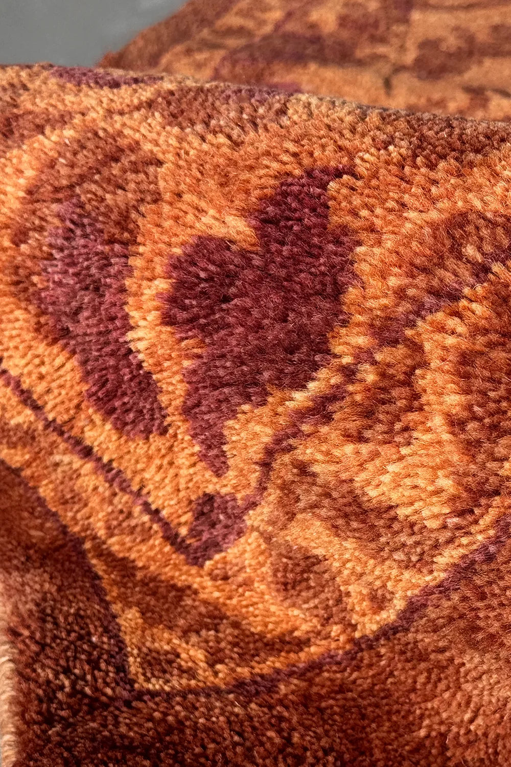 Amber Vine Hand-Knotted Wool Rug、mySite、gigharbornorthrealestate