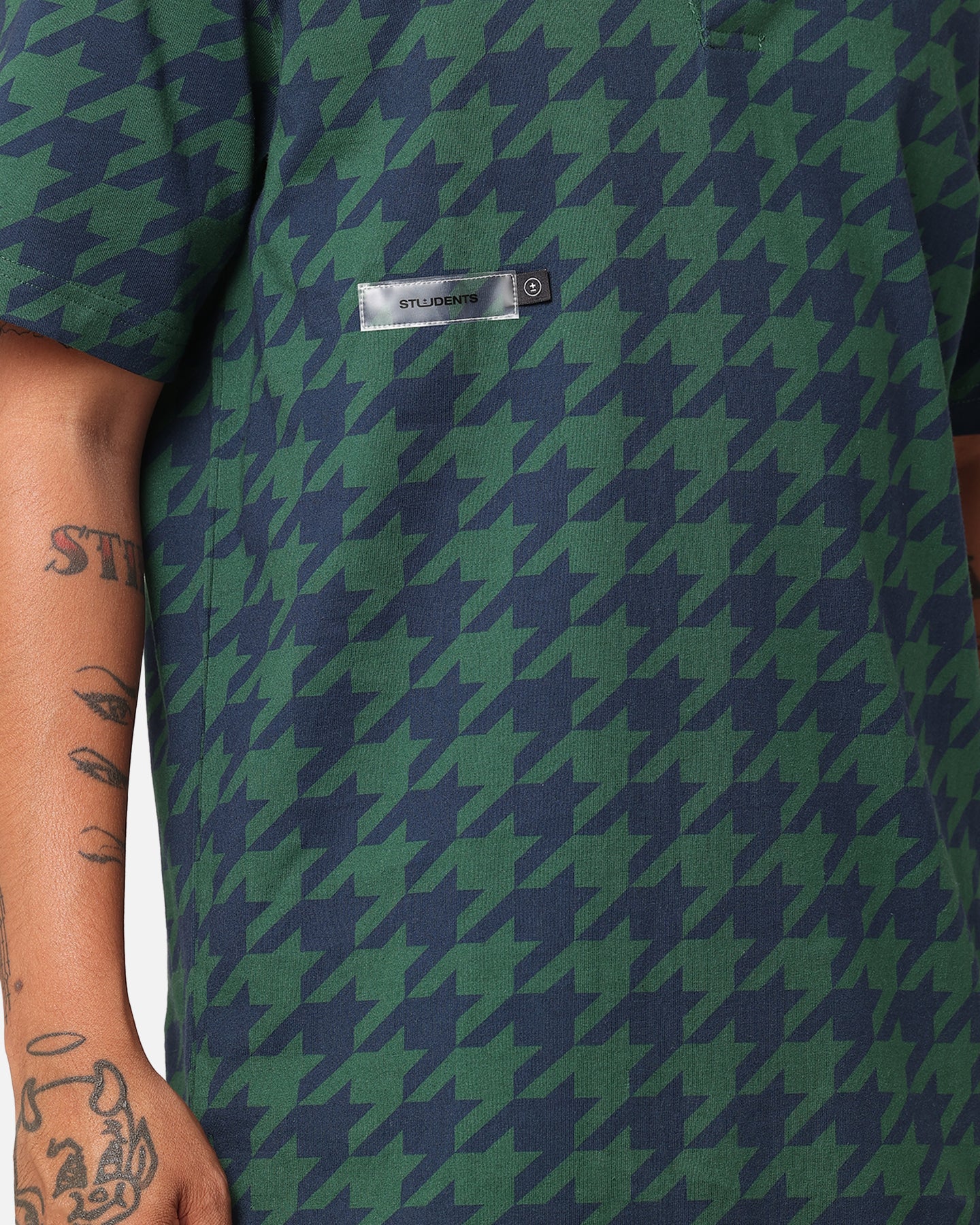 {product_title} - {shop_name}