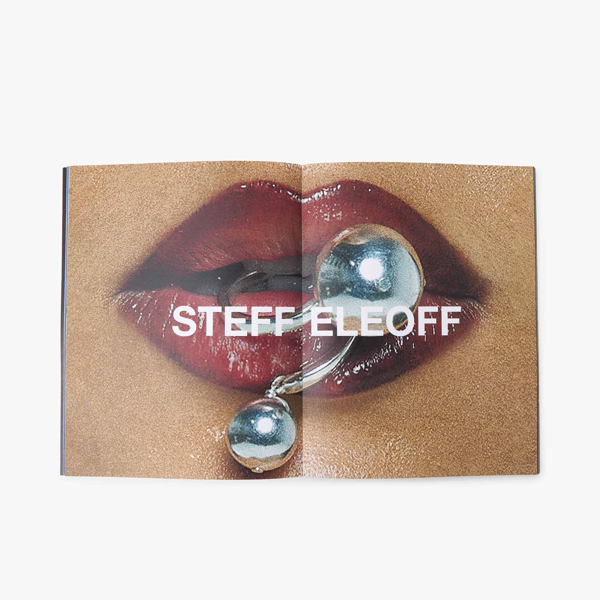  Bully Magazine Issue Two / Two Beam Cover、mySite、merchandisen