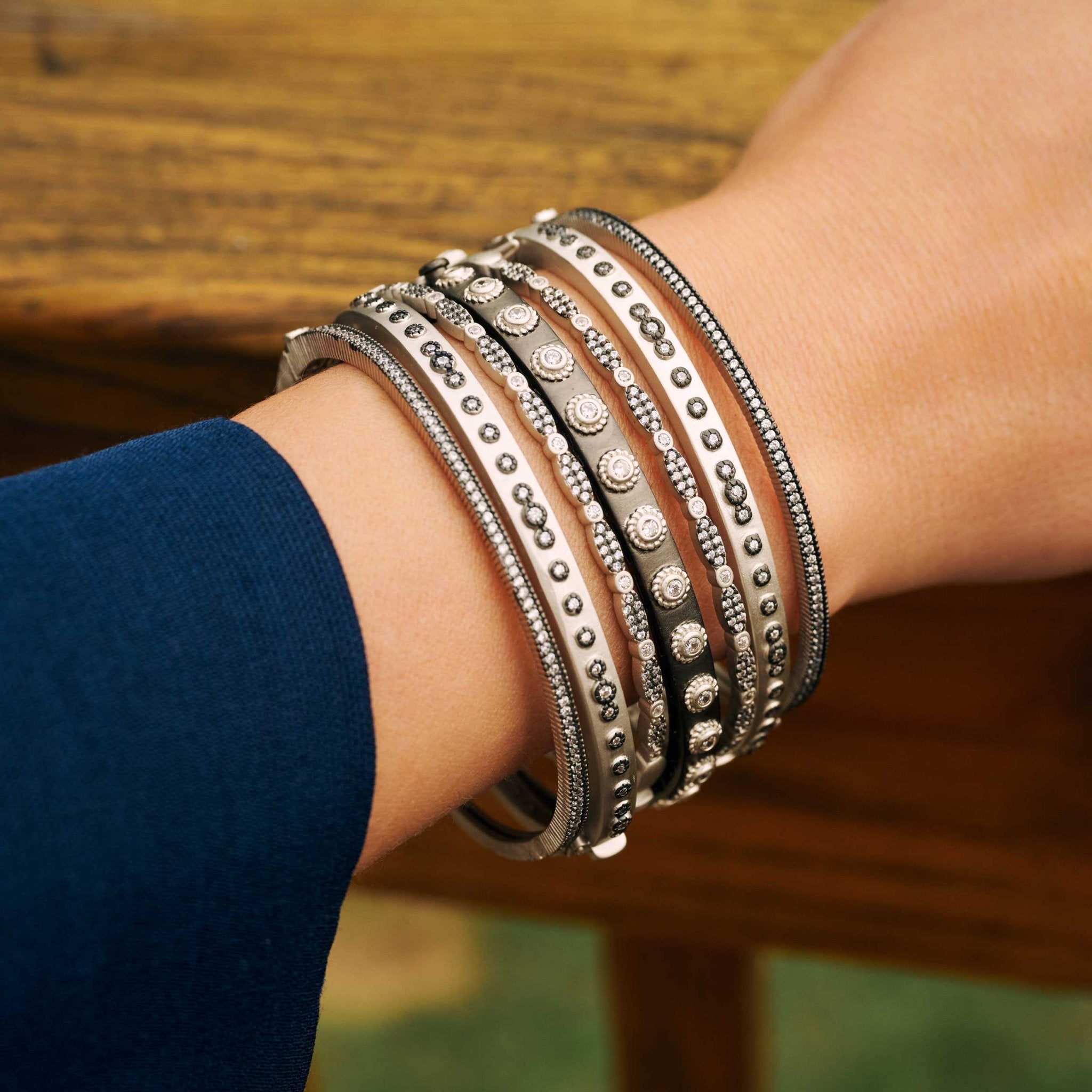  Classic Pave Hinged Bangle、mySite、elrpsem3k