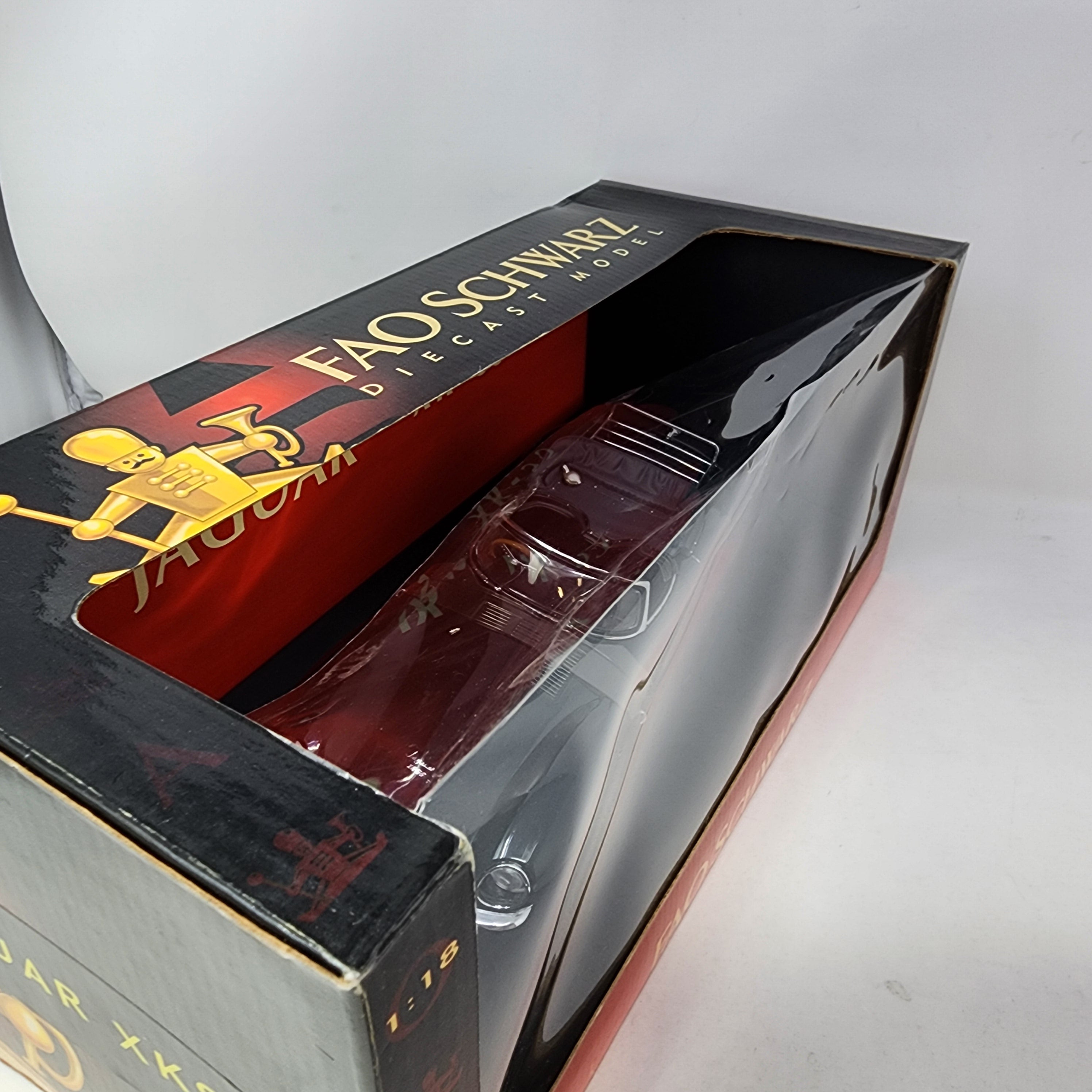 Jaguar XK-SS * FAO Schwarz 1/18 Scale、mySite、hgirdovlk