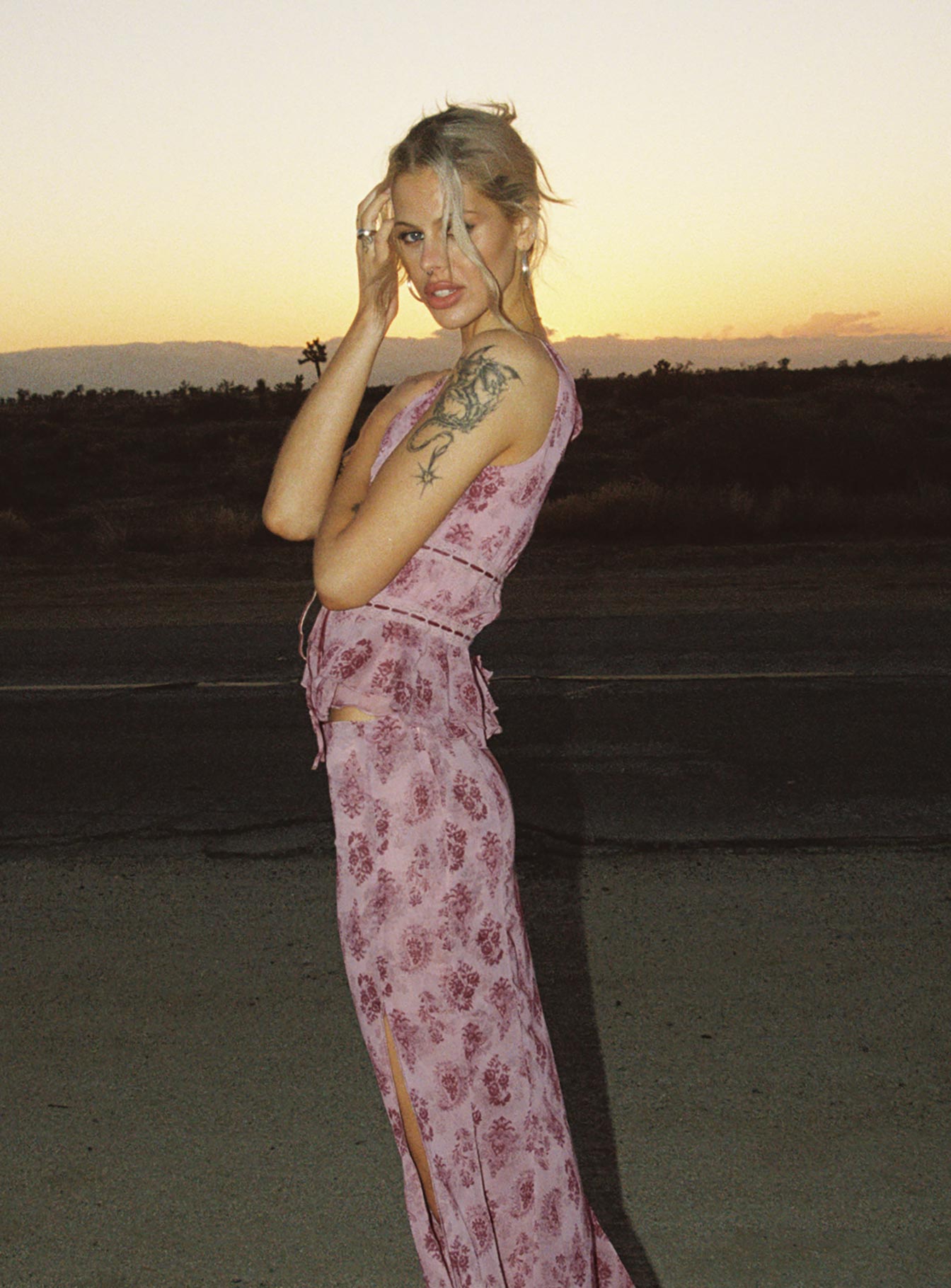 Nikolise Top Purple Petite、mySite、solidvoid