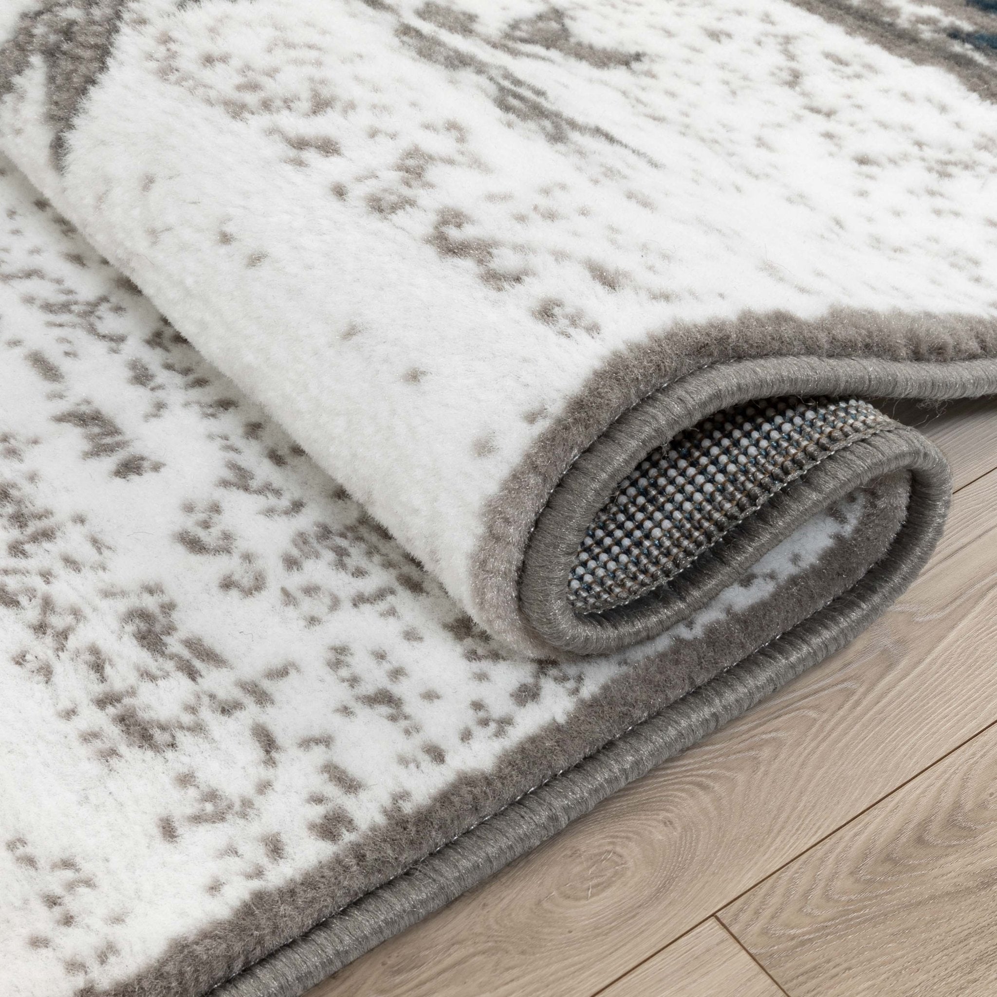 Rodrigo Southwestern Diamond Rug、mySite、gigharbornorthrealestate