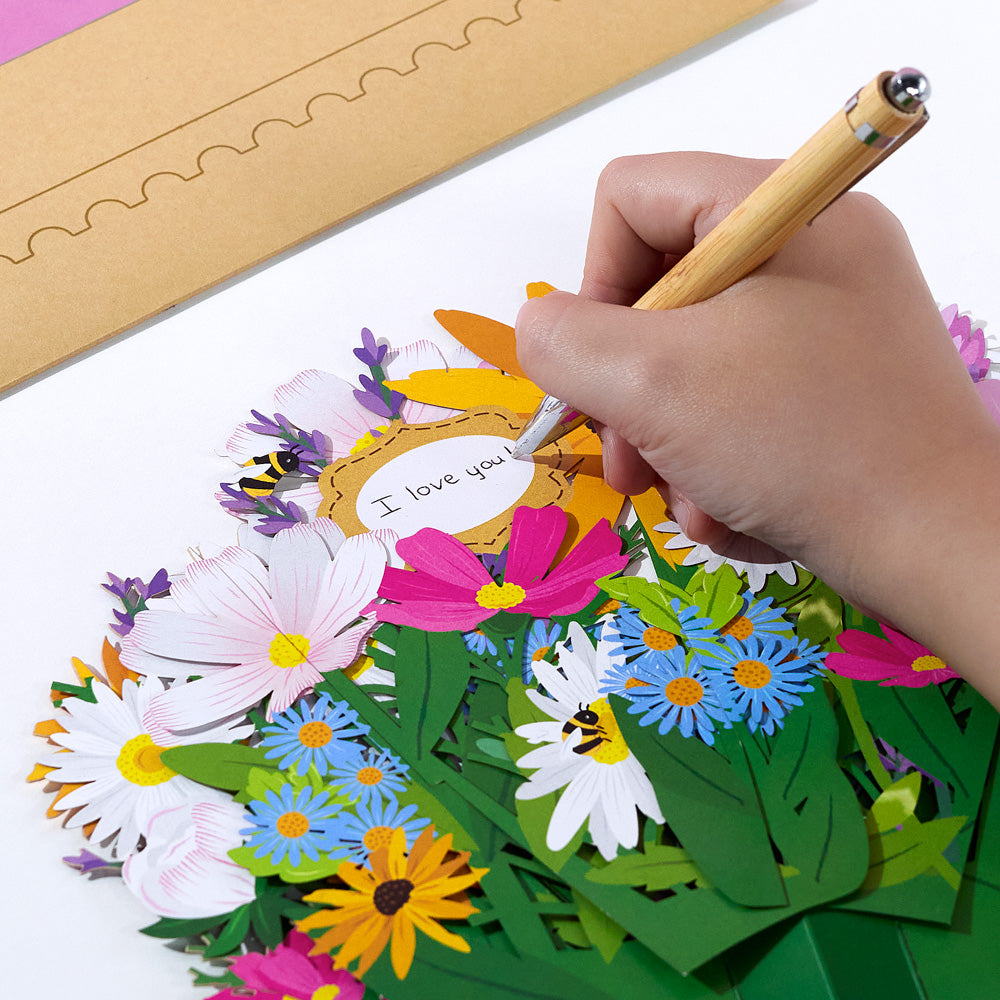 Bee-u-tiful Blooms Bouquet、mySite、solidvoid