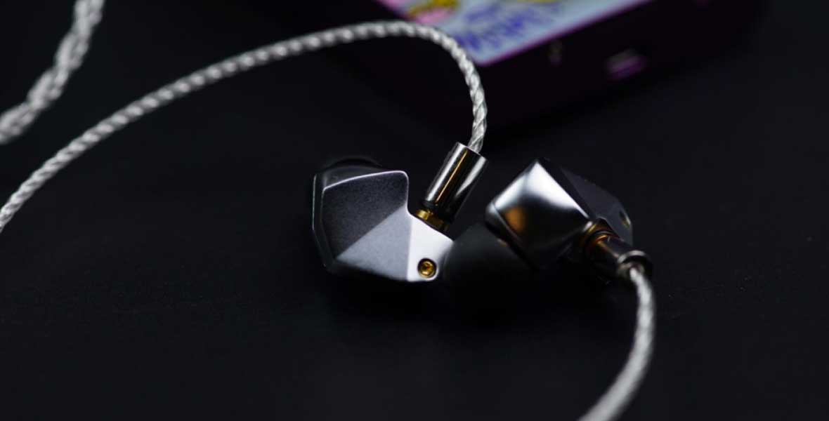 Headphone-Zone-Final-B3