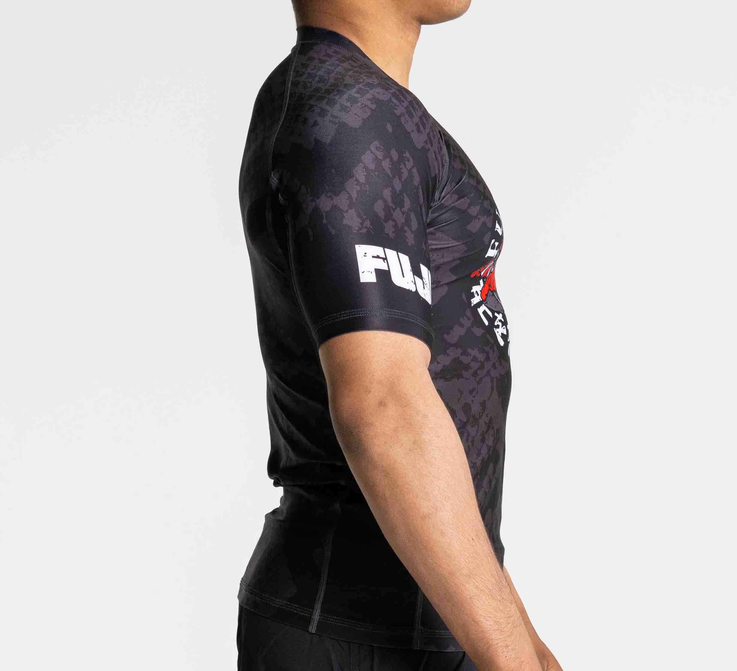 Oni vs. Anaconda Short Sleeve Rashguard Black、mySite、gigharbornorthrealestate