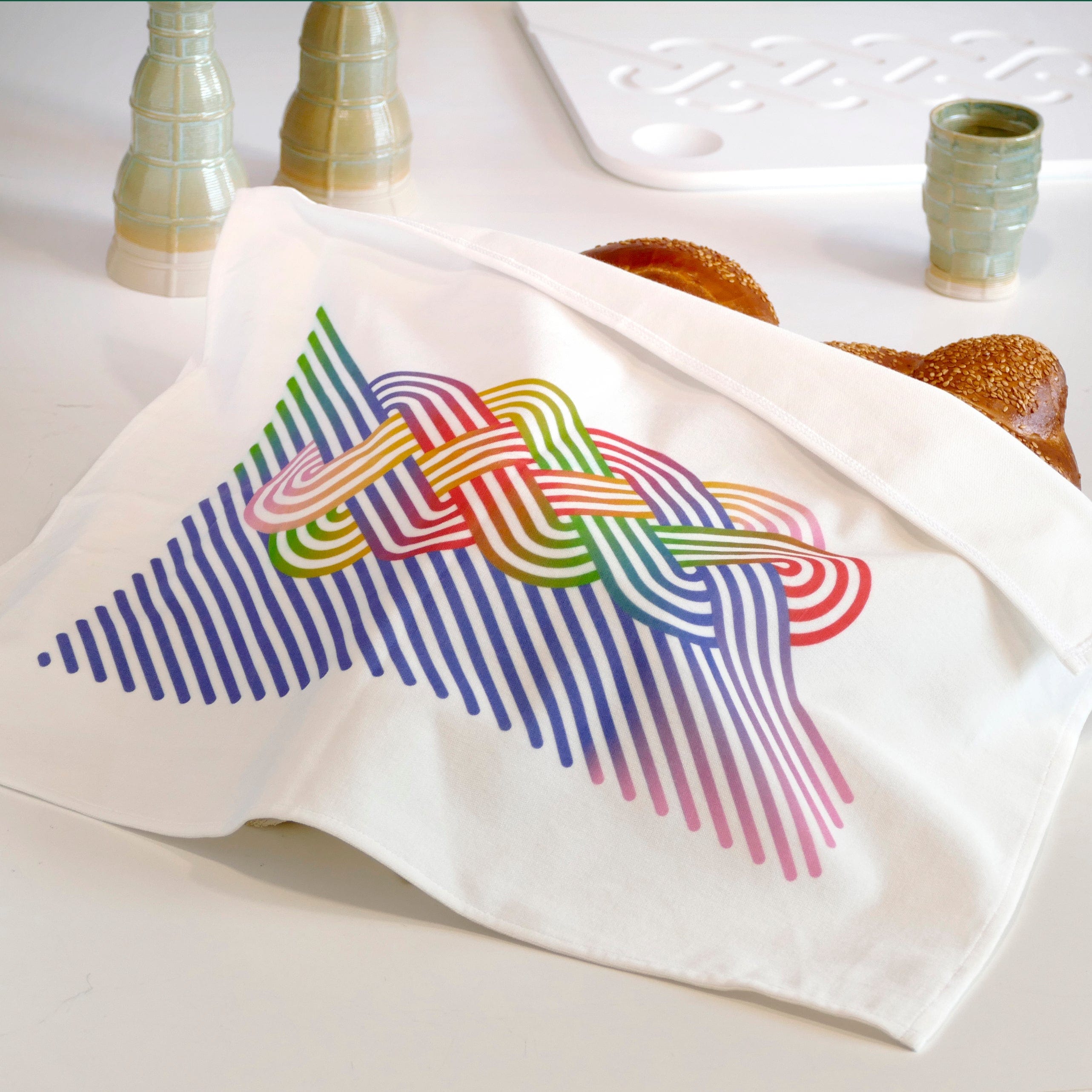 Op-Art Velvet Challah Cover - Rainbow、mySite、topwebapps