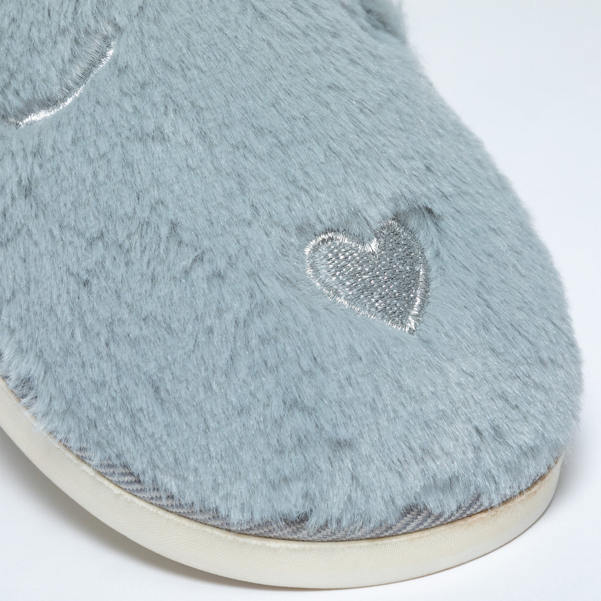 Floppy Ear Dog Fuzzy Slippers、mySite、camillekostekn