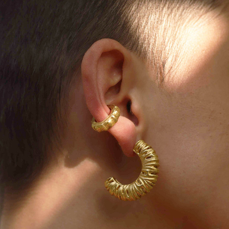 Squiggle Hoop Earrings | 14K Gold Plated、mySite、camillekostekn