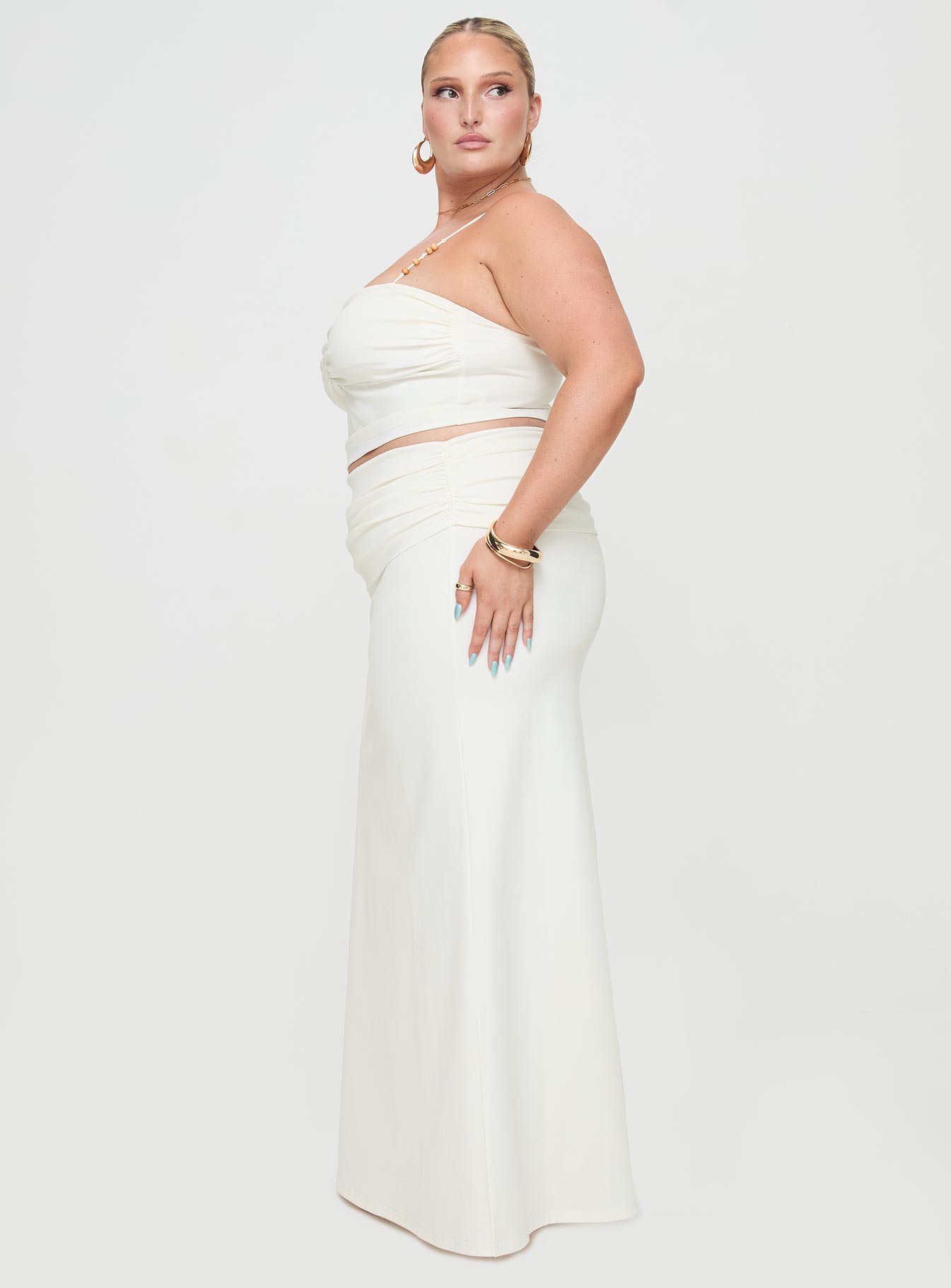 Make Believe Set Cream Curve、mySite、solidvoid