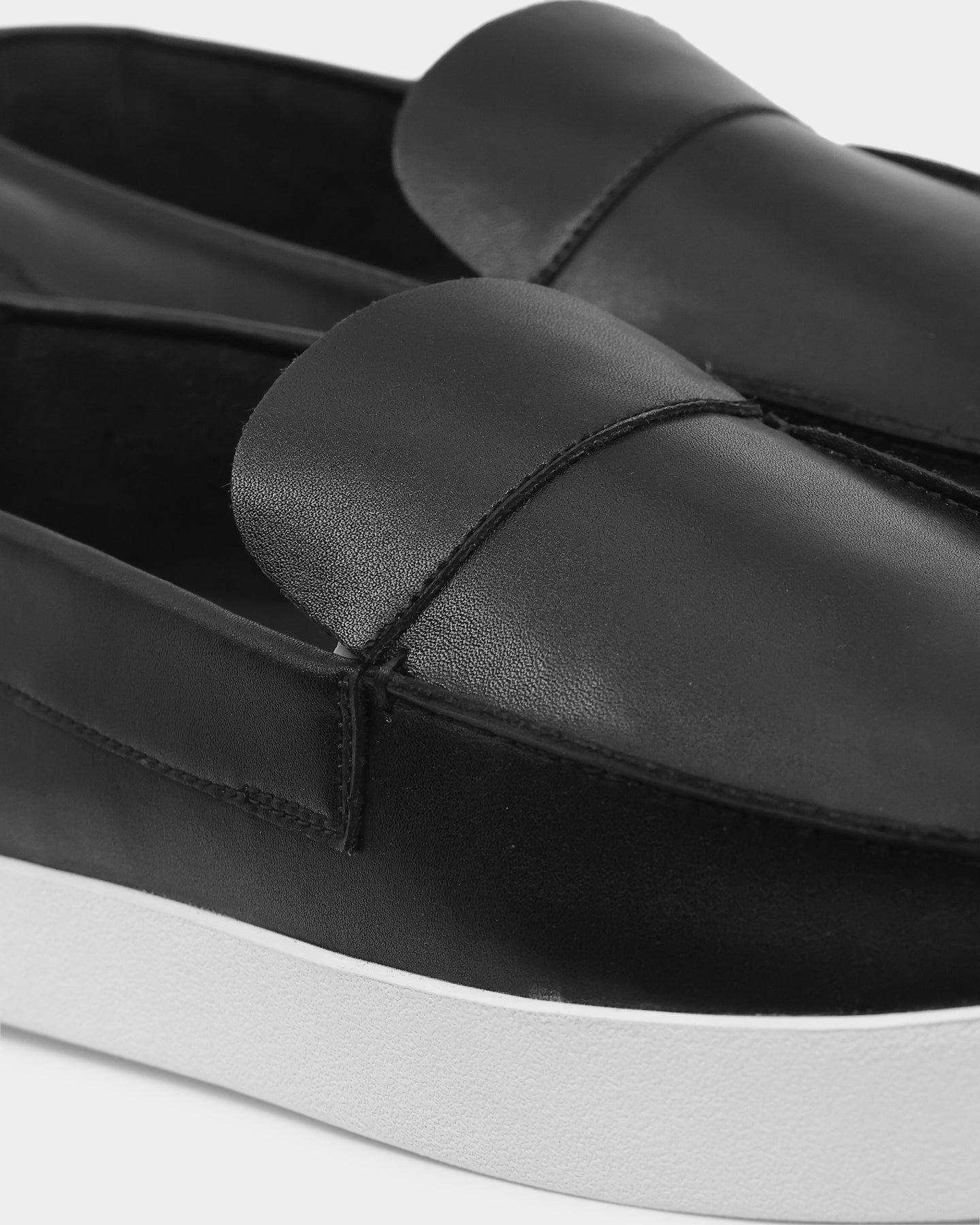 Saint Morta Hemisphere Leather Slip On Loafer Black/White、mySite、zt4zffjzw