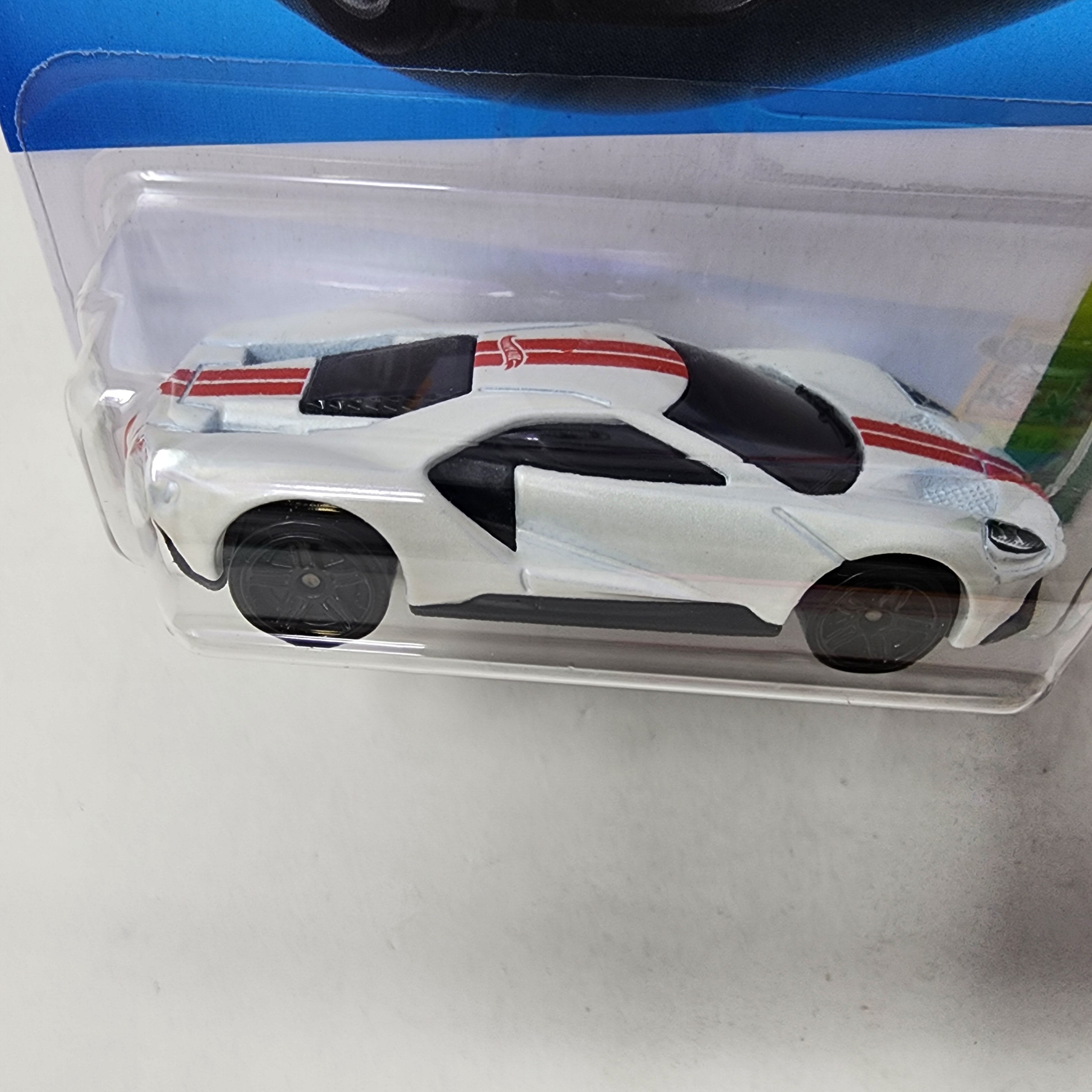 '17 Ford GT #240 * White * 2024 Hot Wheels Basic w/ Factory Holo、mySite、hgirdovlk