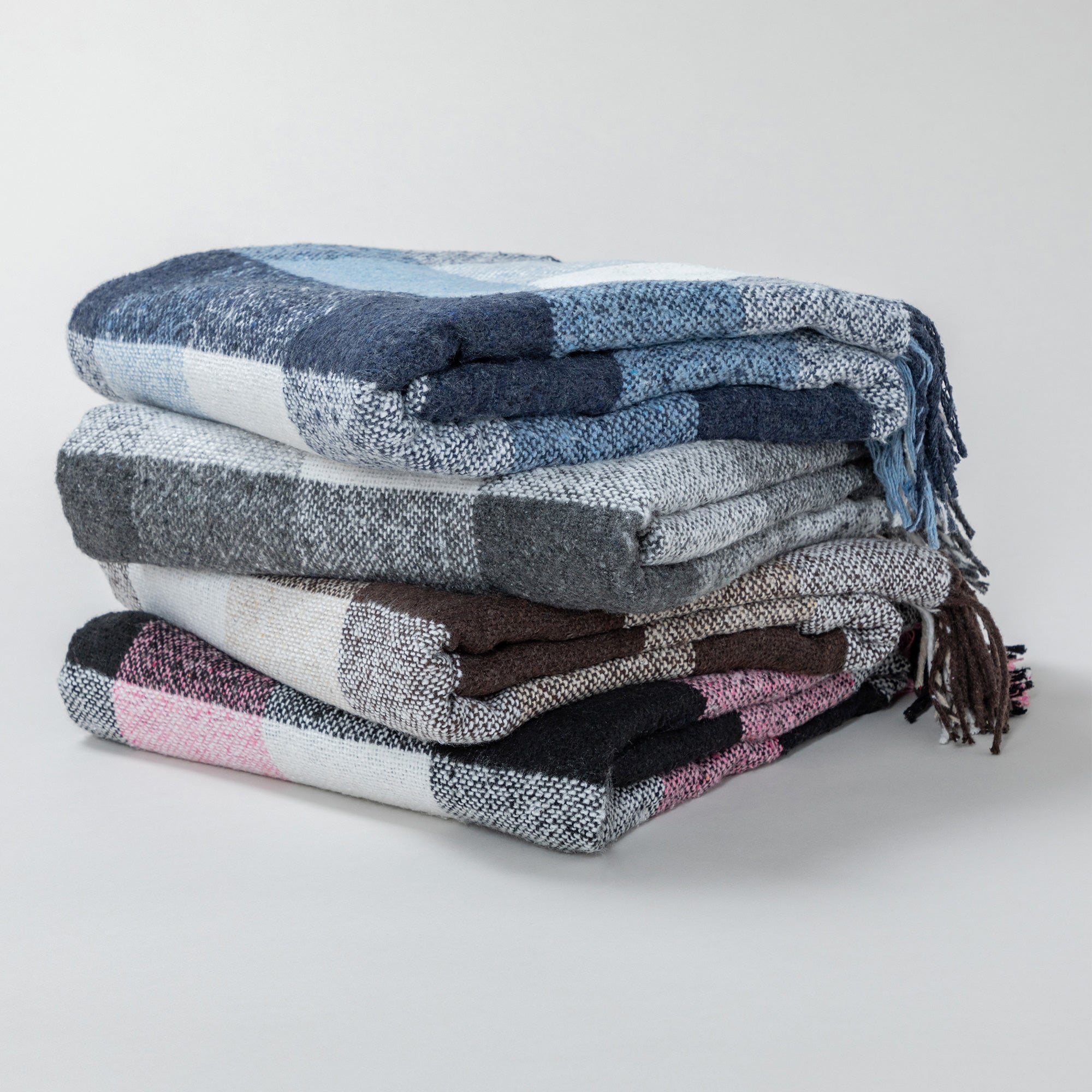 Ukrainian Wool-Blend Fringed Throw Blanket、mySite、camillekostekn